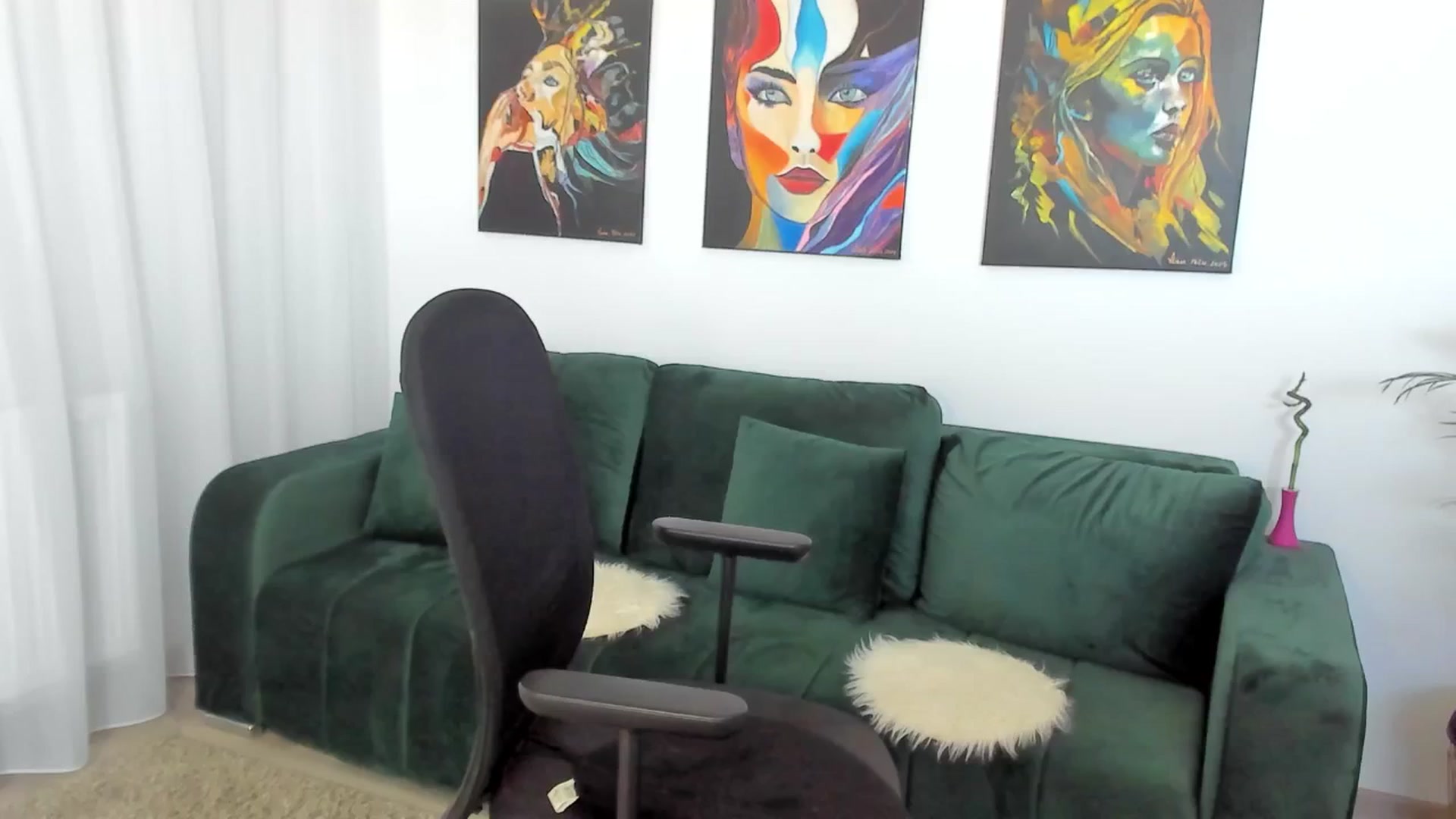 Gallery image thumbnail from SuaveGia's myfreecams stream on, 09/22/2025, 12:19 image 4 of 20