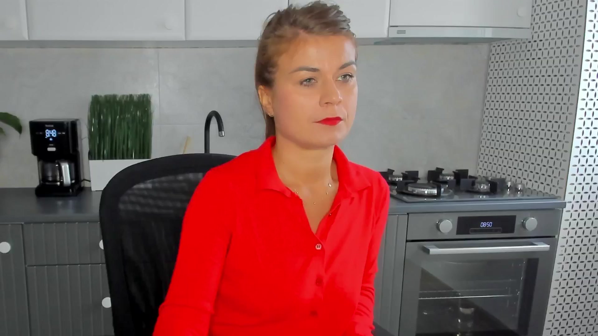 Gallery image thumbnail from SuaveGia's myfreecams stream on, 09/26/2025, 06:24 image 4 of 20