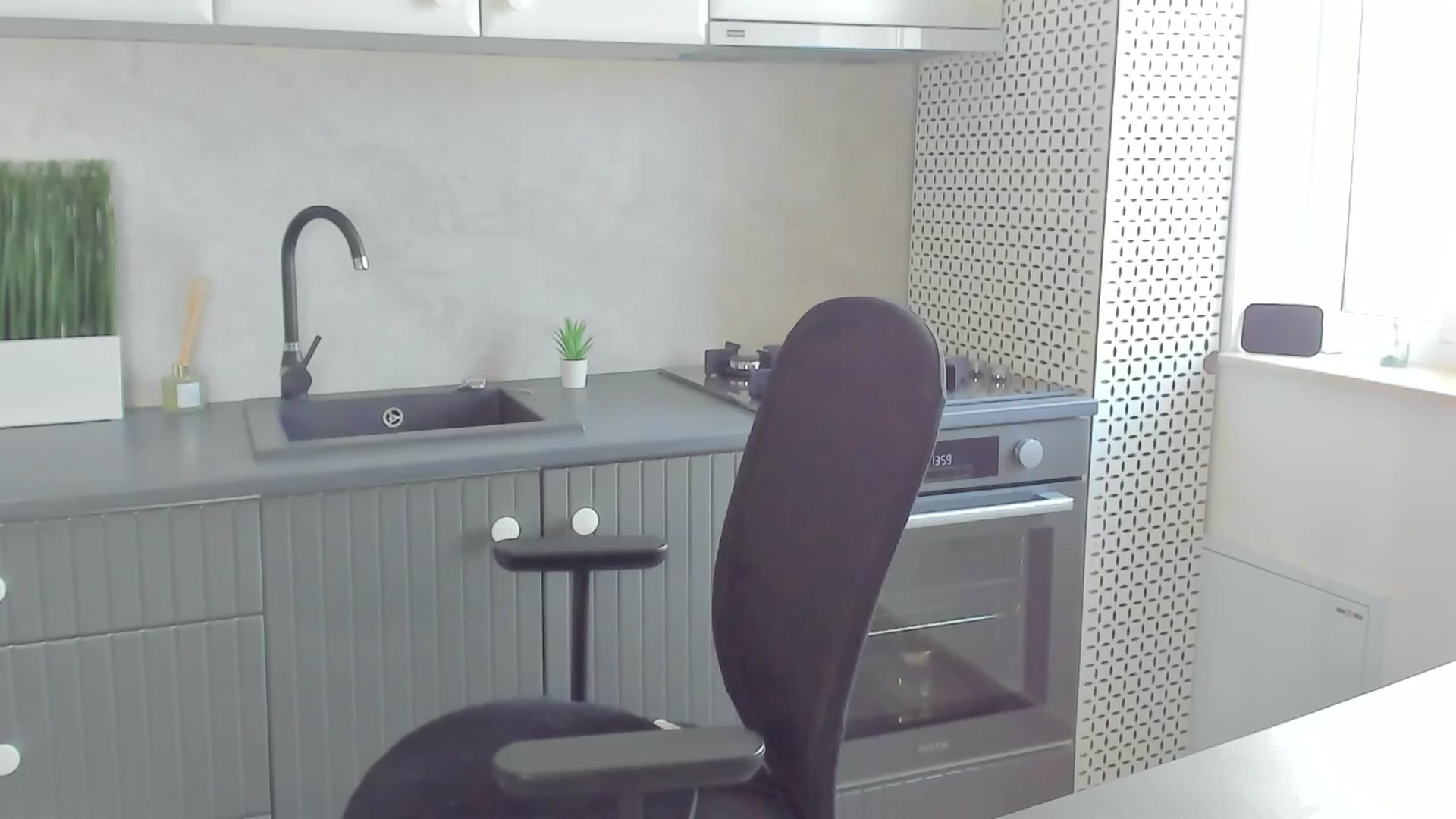 Gallery image thumbnail from SuaveGia's myfreecams stream on, 09/30/2025, 11:43 image 15 of 20