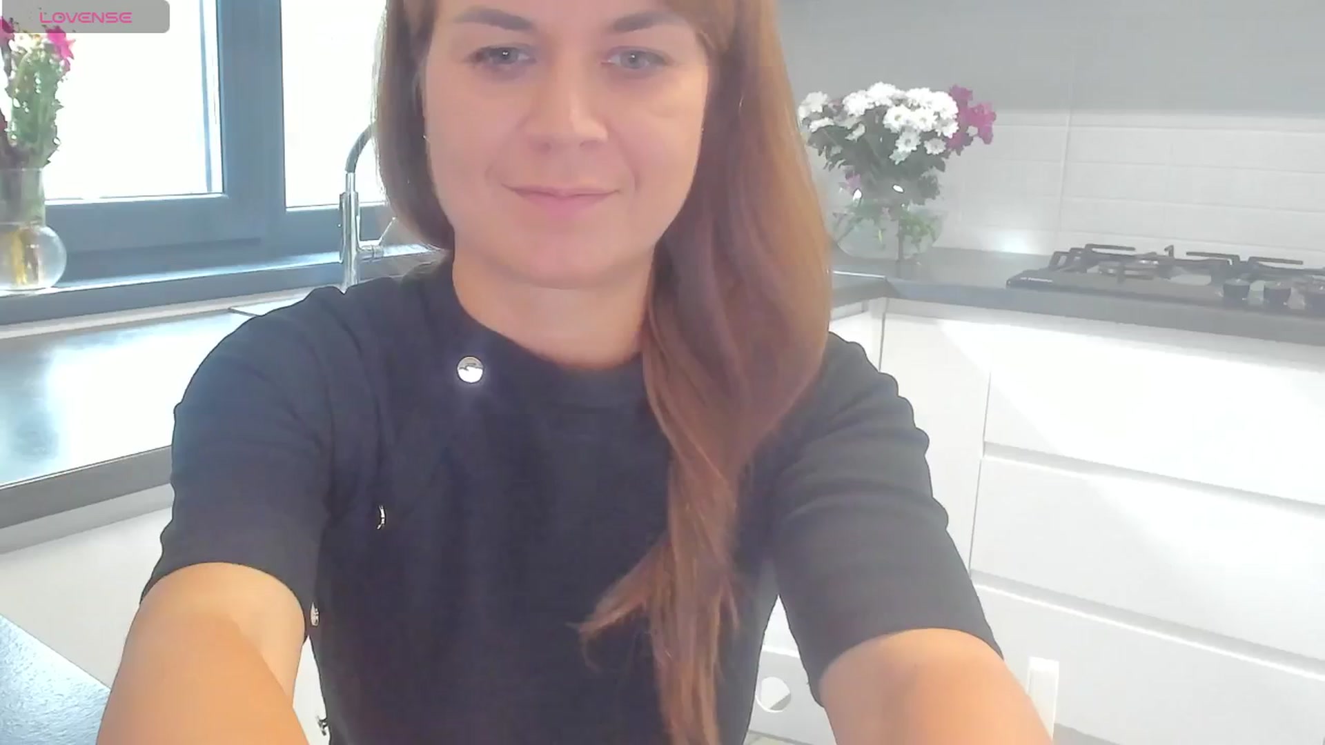 Gallery image thumbnail from SuaveGia's myfreecams stream on, 10/09/2025, 10:15 image 17 of 20