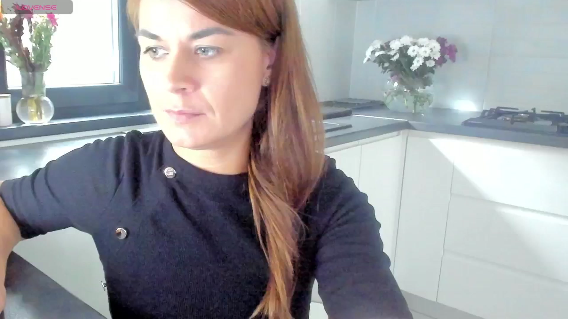 Gallery image thumbnail from SuaveGia's myfreecams stream on, 10/09/2025, 10:15 image 4 of 20