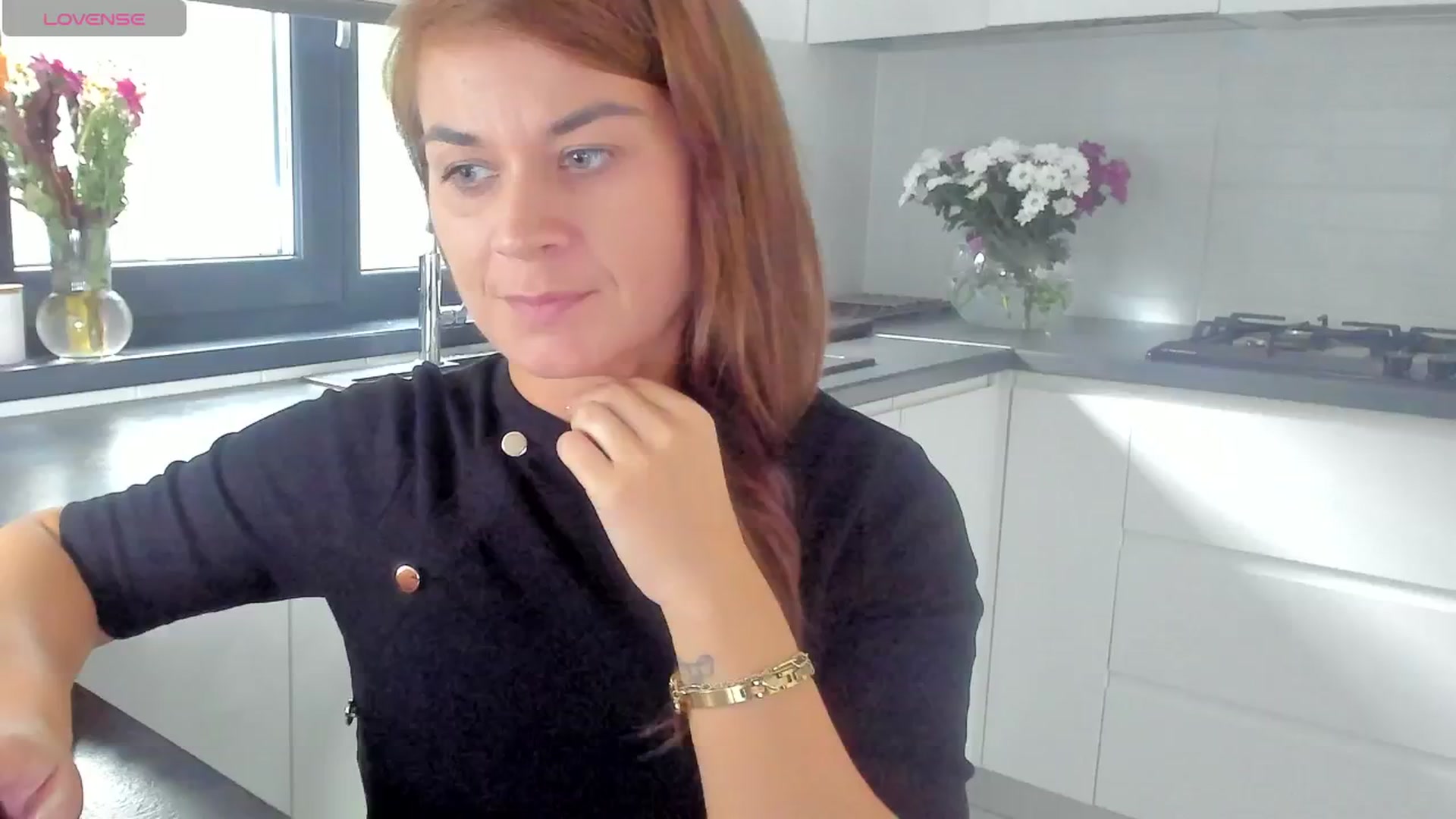 Gallery image thumbnail from SuaveGia's myfreecams stream on, 10/09/2025, 10:15 image 2 of 20