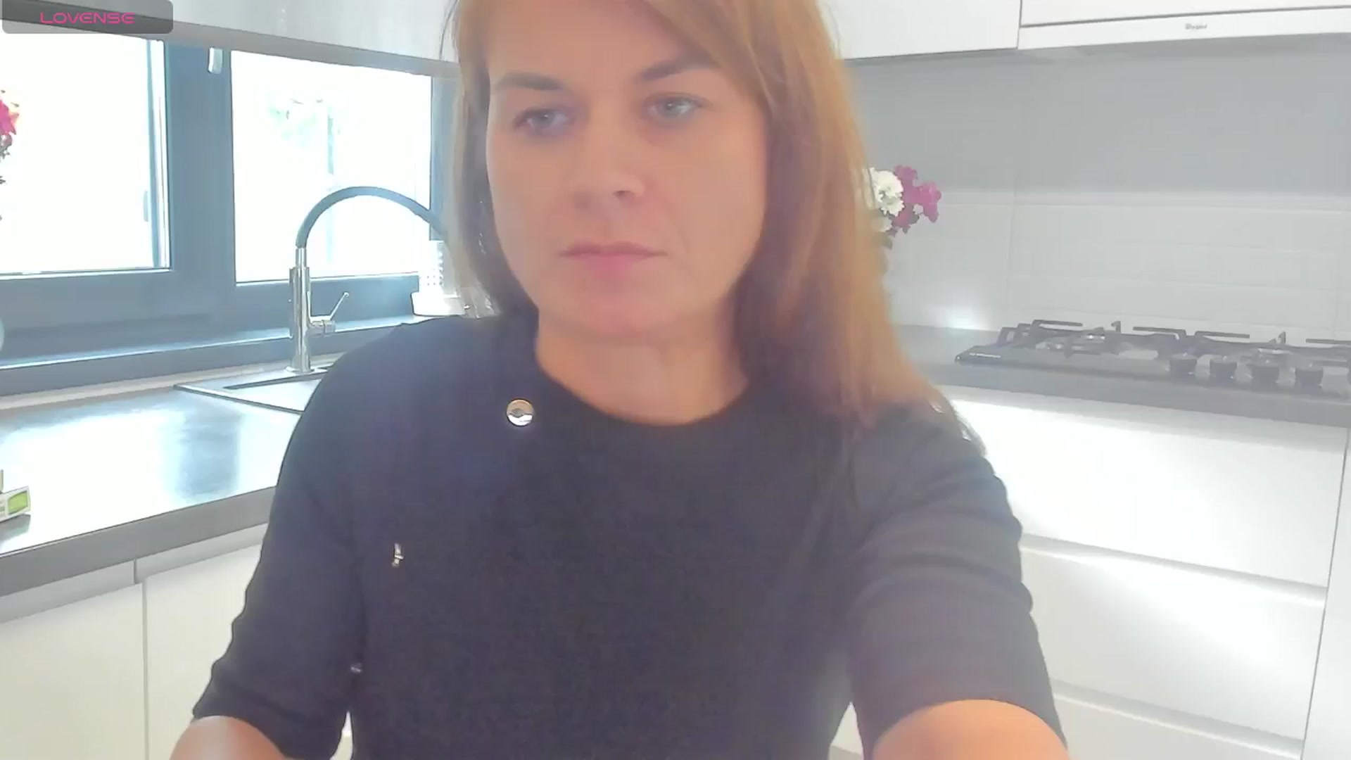 Gallery image thumbnail from SuaveGia's myfreecams stream on, 10/09/2025, 11:54 image 3 of 20