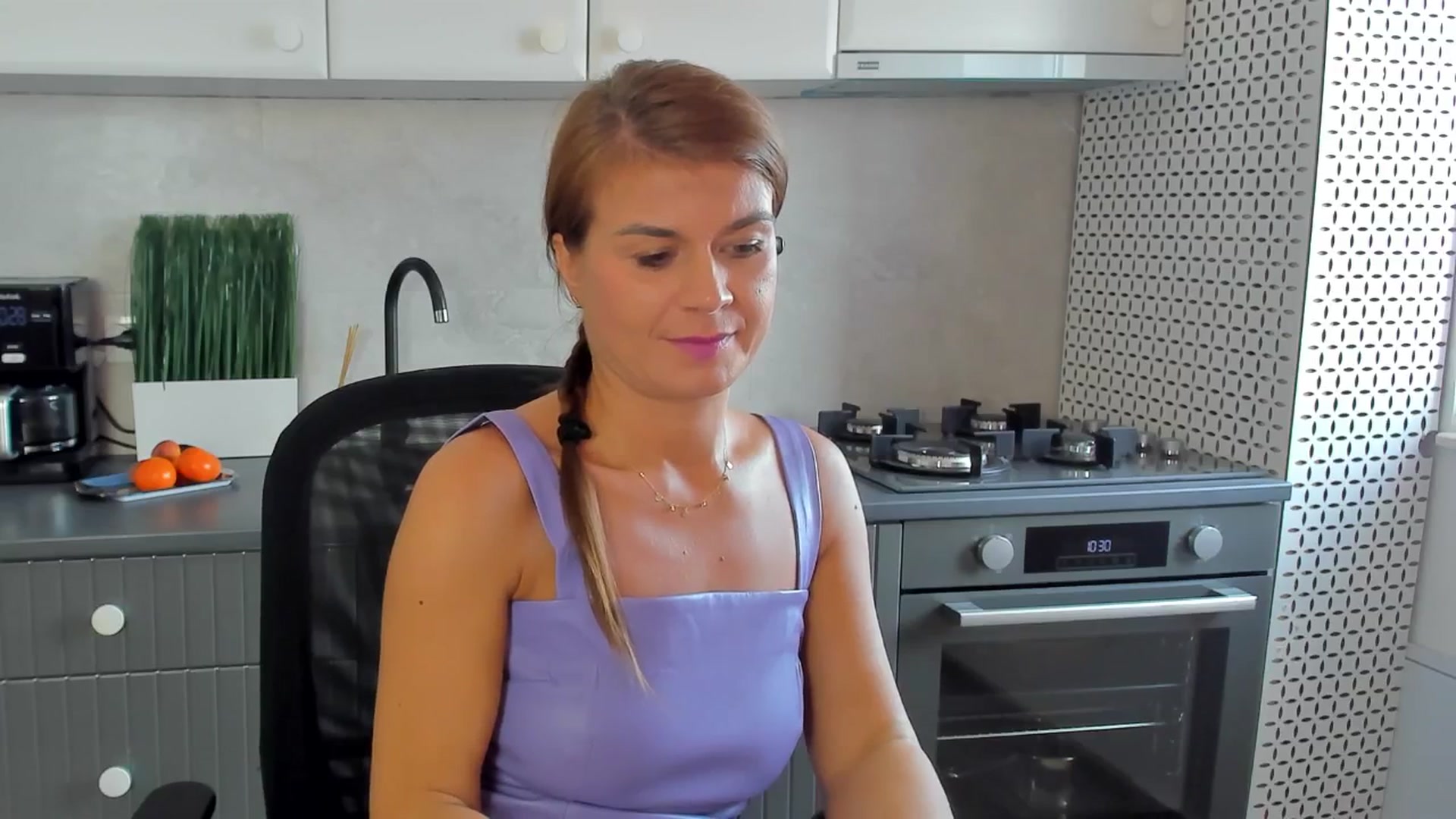 Gallery image thumbnail from SuaveGia's myfreecams stream on, 10/10/2025, 08:34 image 7 of 20