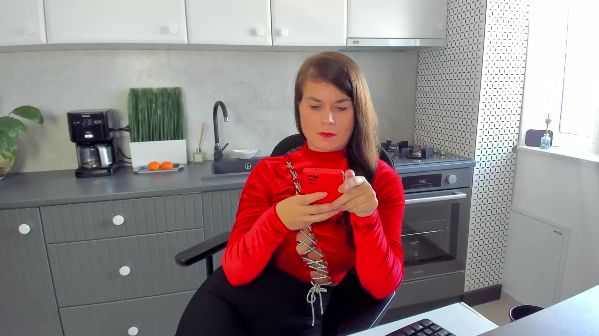 Gallery image thumbnail from SuaveGia's myfreecams stream on, 10/13/2025, 12:11 image 18 of 20