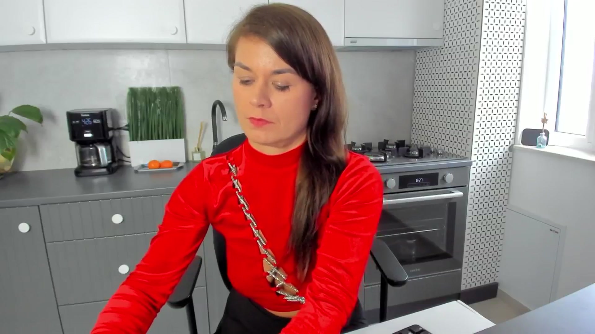 Gallery image thumbnail from SuaveGia's myfreecams stream on, 10/13/2025, 13:32 image 16 of 20