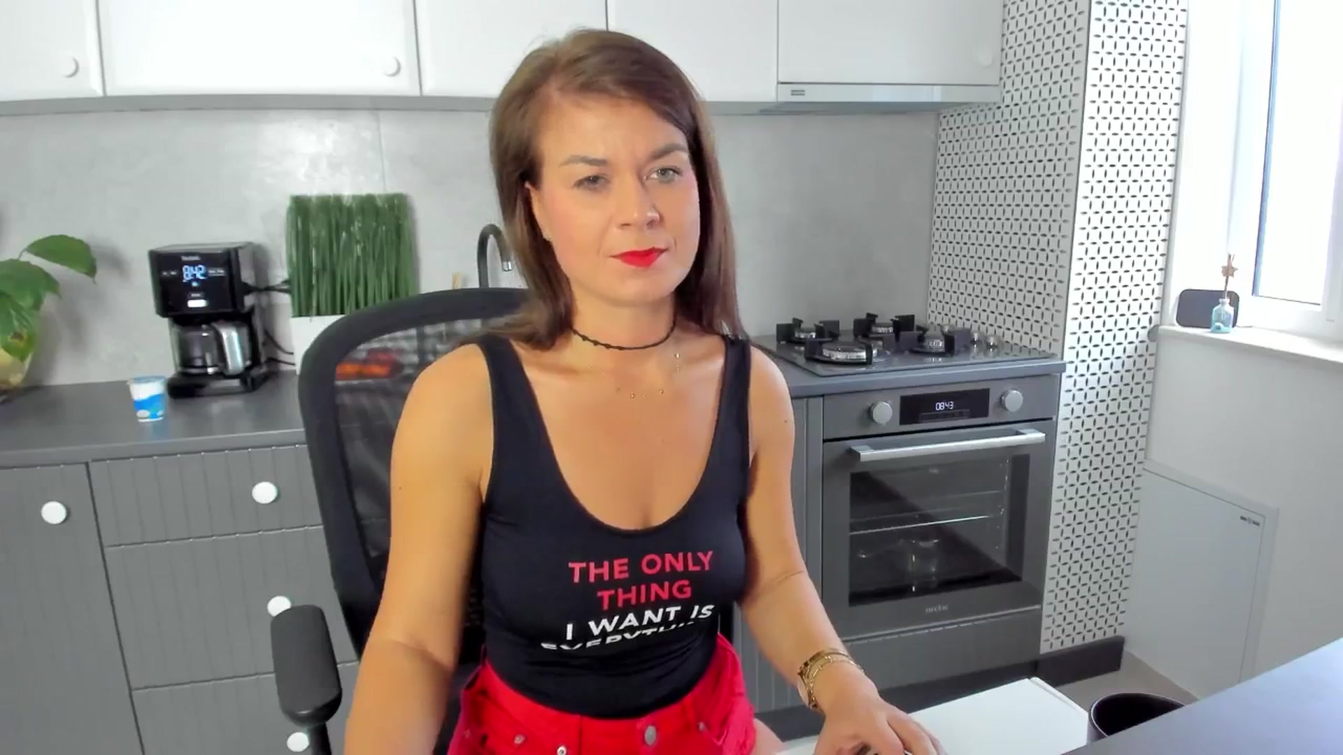 Gallery image thumbnail from SuaveGia's myfreecams stream on, 10/14/2025, 06:13 image 6 of 20