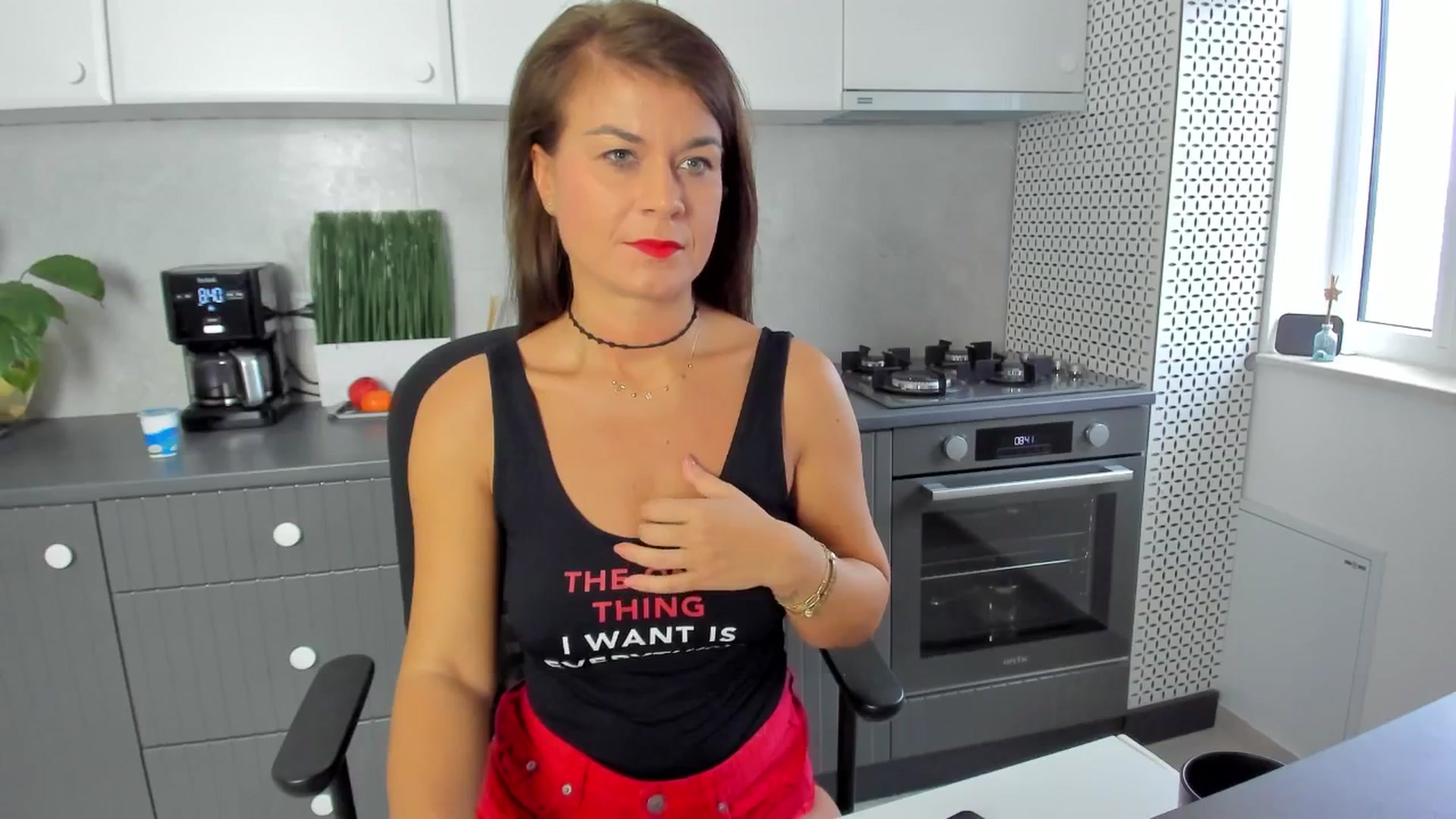 Gallery image thumbnail from SuaveGia's myfreecams stream on, 10/14/2025, 06:13 image 5 of 20