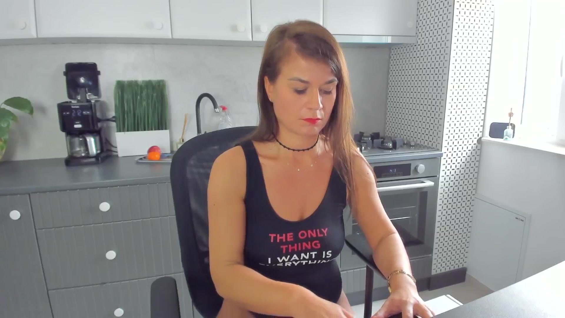 Gallery image thumbnail from SuaveGia's myfreecams stream on, 10/14/2025, 13:15 image 4 of 20