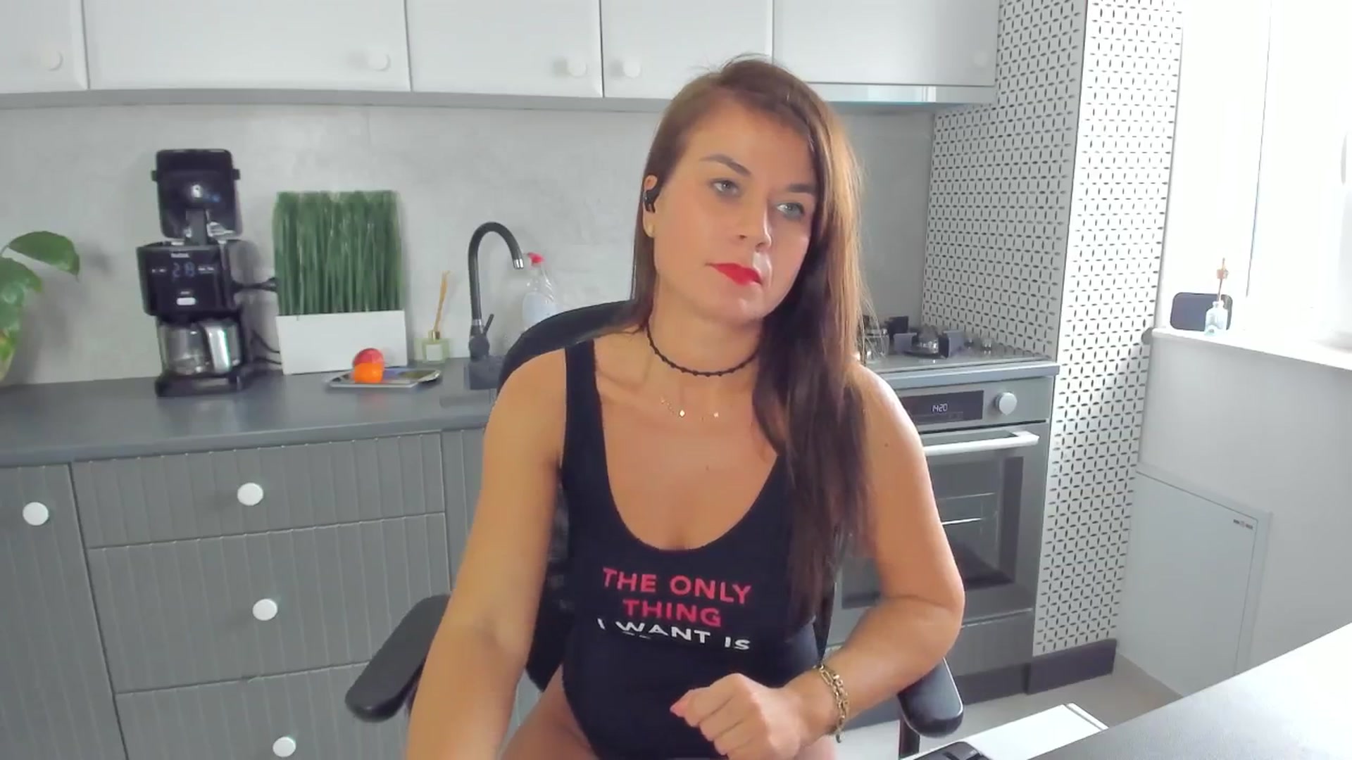 Gallery image thumbnail from SuaveGia's myfreecams stream on, 10/14/2025, 13:15 image 5 of 20