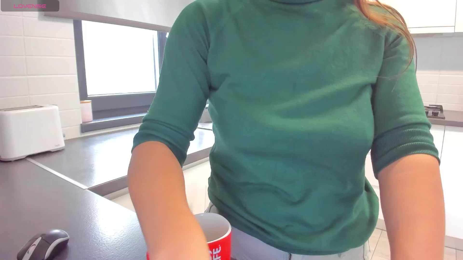 Gallery image thumbnail from SuaveGia's myfreecams stream on, 10/15/2025, 10:23 image 16 of 20