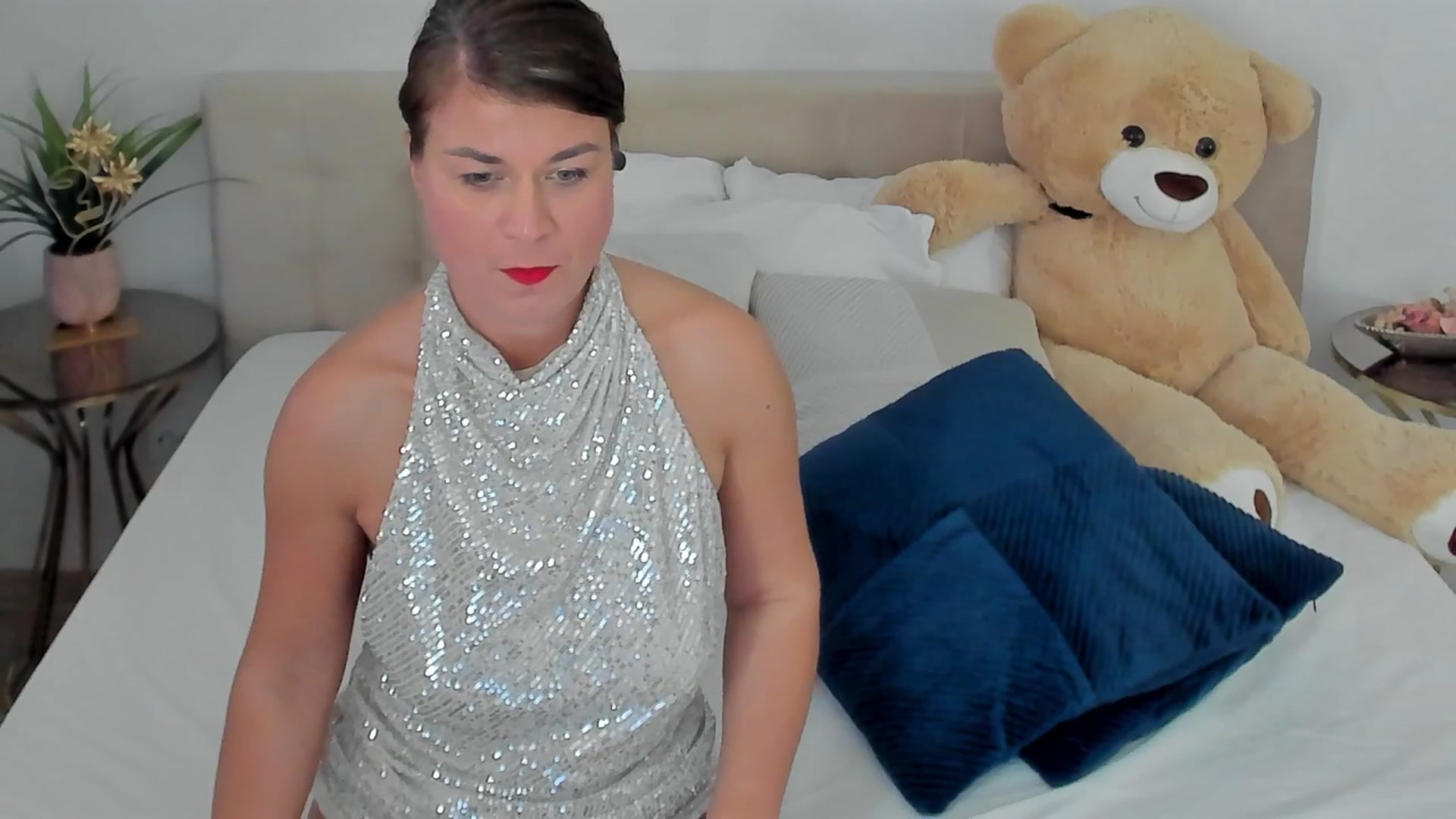 Gallery image thumbnail from SuaveGia's myfreecams stream on, 01/30/2026, 10:43 image 11 of 20