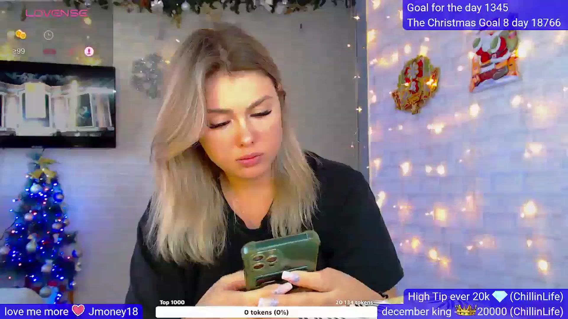 Gallery image thumbnail from SuchCute_'s myfreecams stream on, 12/25/2023, 06:12 image 12 of 20