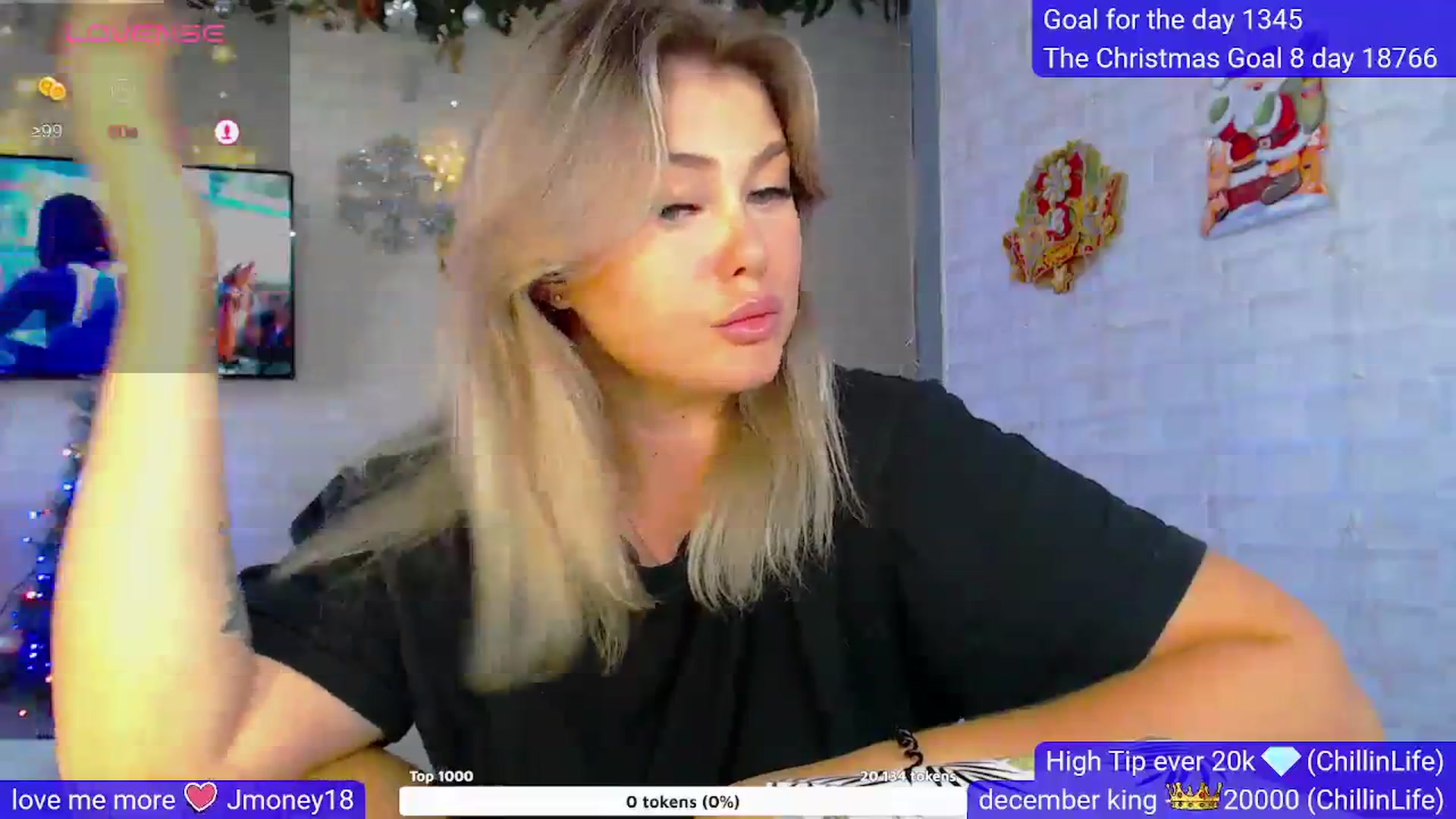 Gallery image thumbnail from SuchCute_'s myfreecams stream on, 12/25/2023, 06:12 image 13 of 20