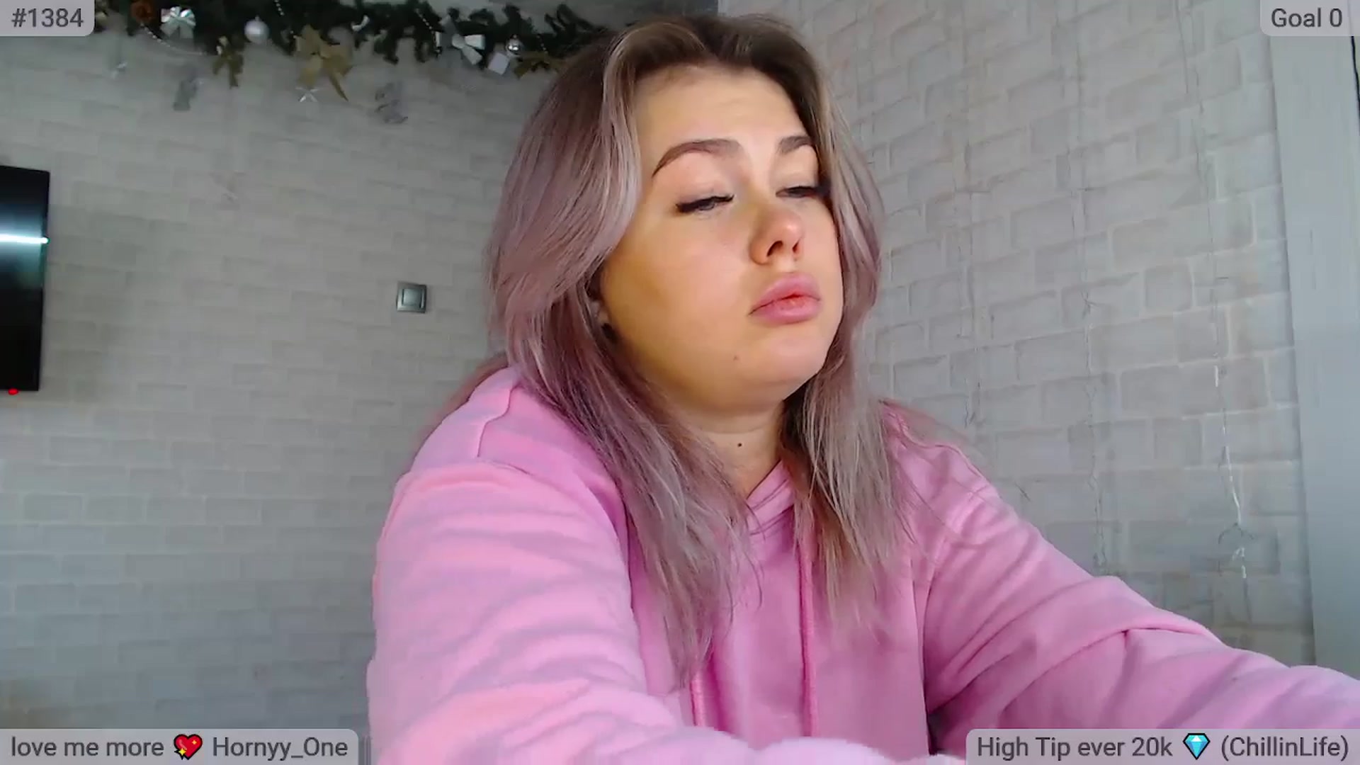 Gallery image thumbnail from SuchCute_'s myfreecams stream on, 01/22/2024, 06:15 image 12 of 20
