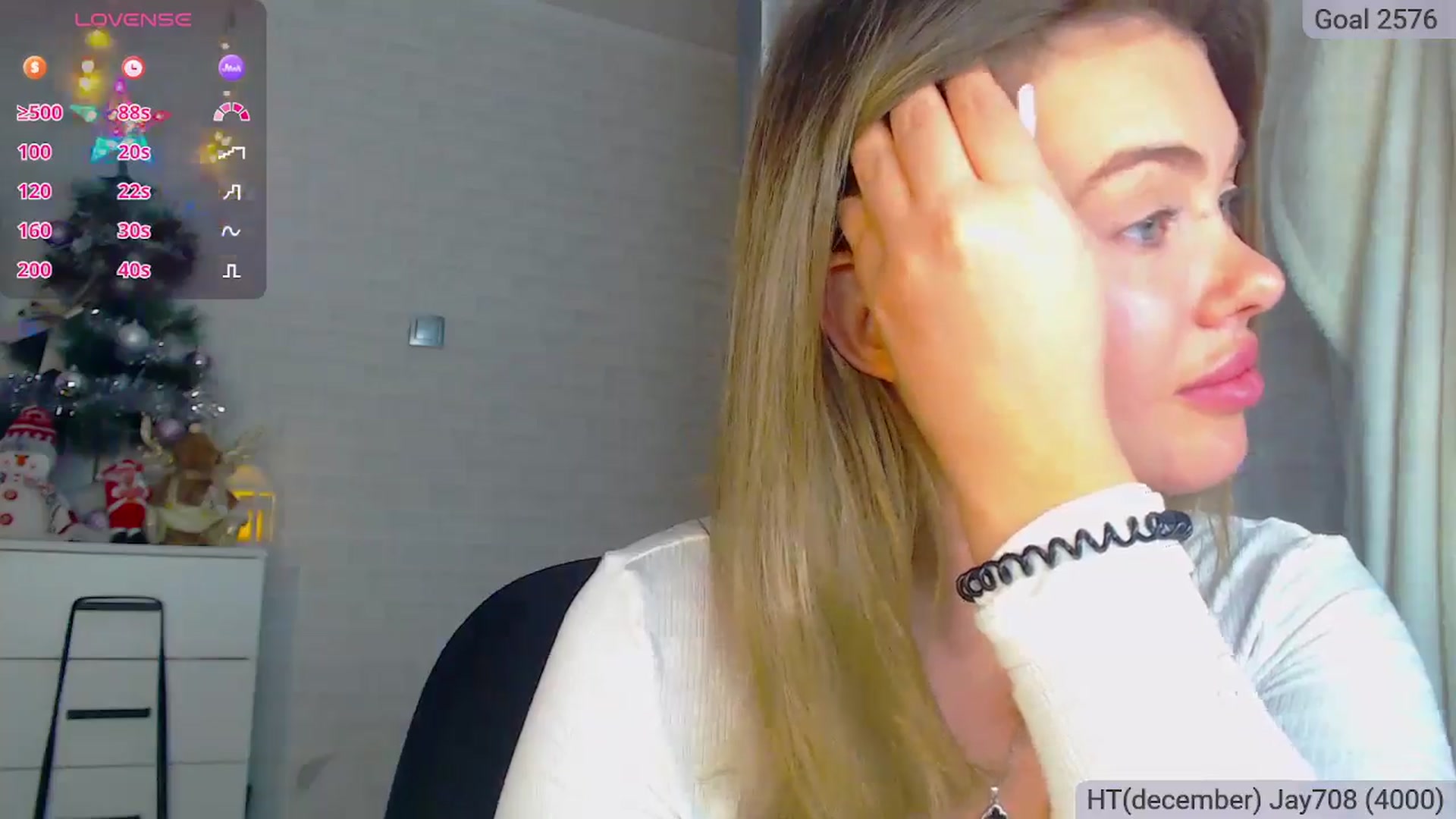 Gallery image thumbnail from SuchCute_'s myfreecams stream on, 12/26/2024, 03:19 image 11 of 20