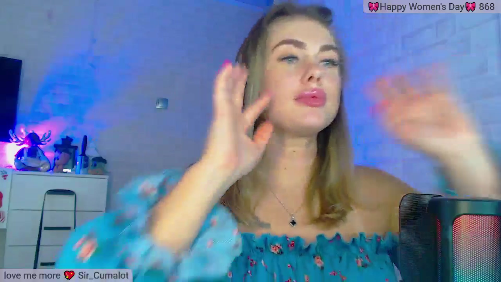 Gallery image thumbnail from SuchCute_'s myfreecams stream on, 03/08/2025, 12:27 image 7 of 20