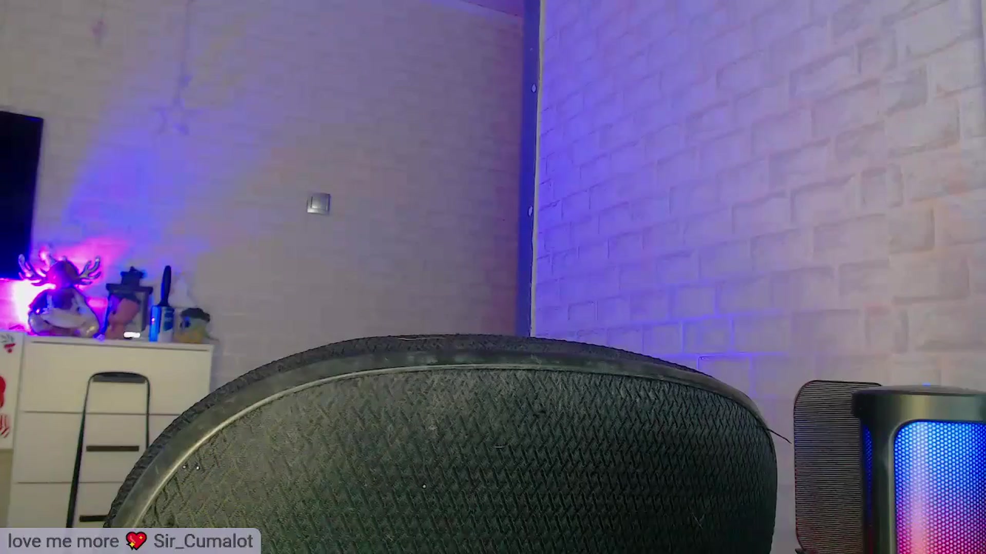 Gallery image thumbnail from SuchCute_'s myfreecams stream on, 03/08/2025, 12:27 image 15 of 20