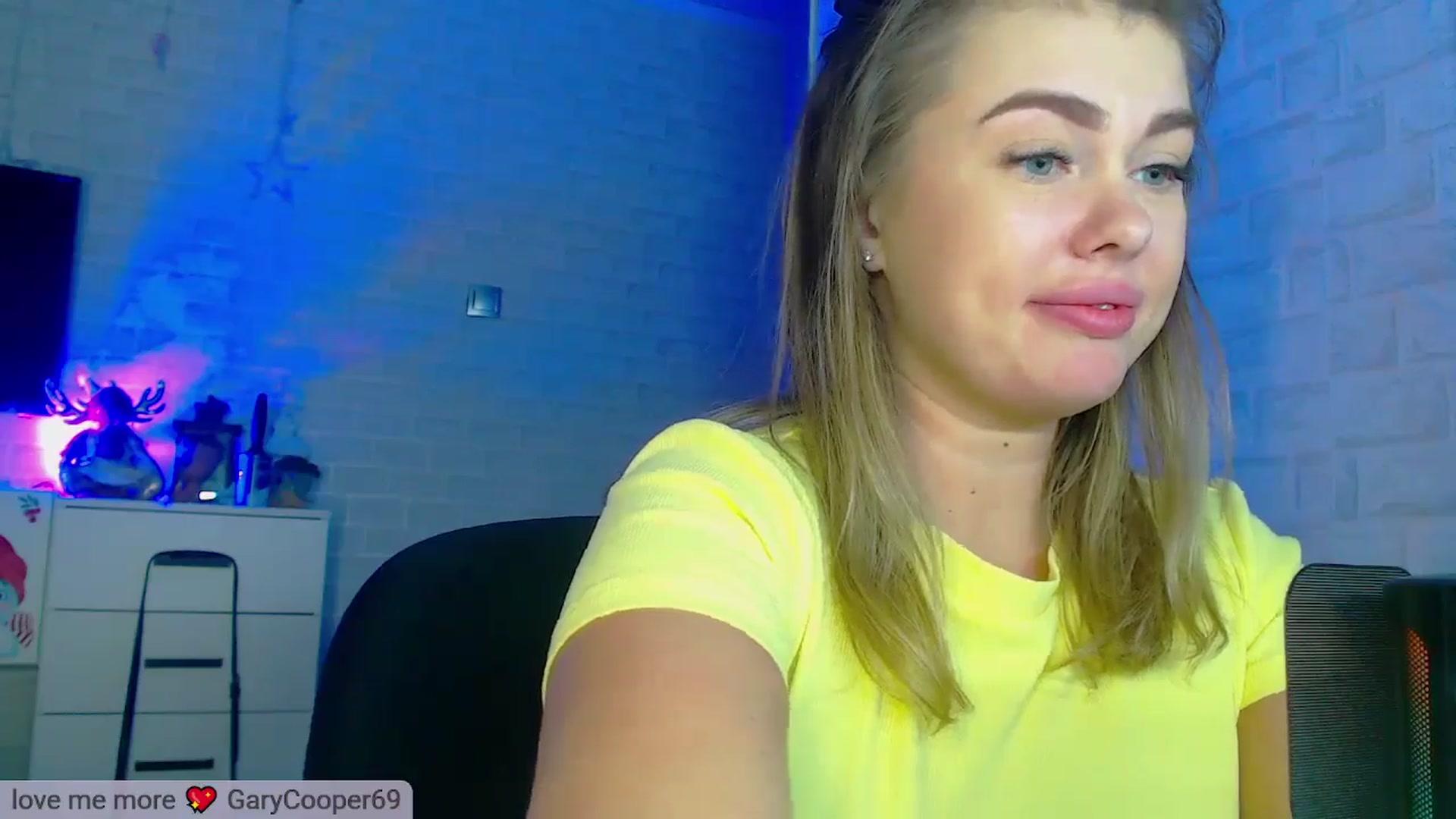 Gallery image thumbnail from SuchCute_'s myfreecams stream on, 03/08/2025, 13:46 image 8 of 20