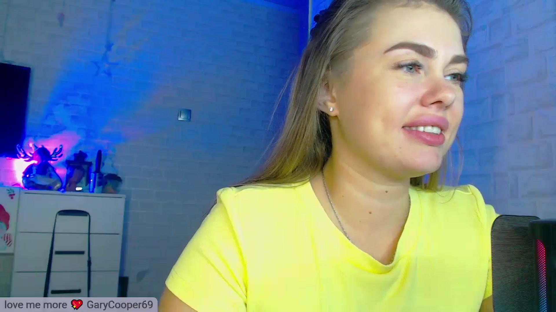Gallery image thumbnail from SuchCute_'s myfreecams stream on, 03/08/2025, 13:46 image 4 of 20