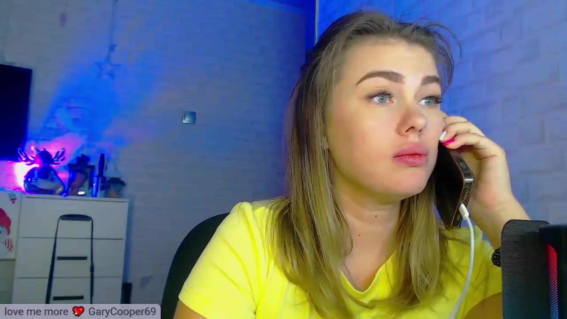 Gallery image thumbnail from SuchCute_'s myfreecams stream on, 03/08/2025, 13:46 image 11 of 20