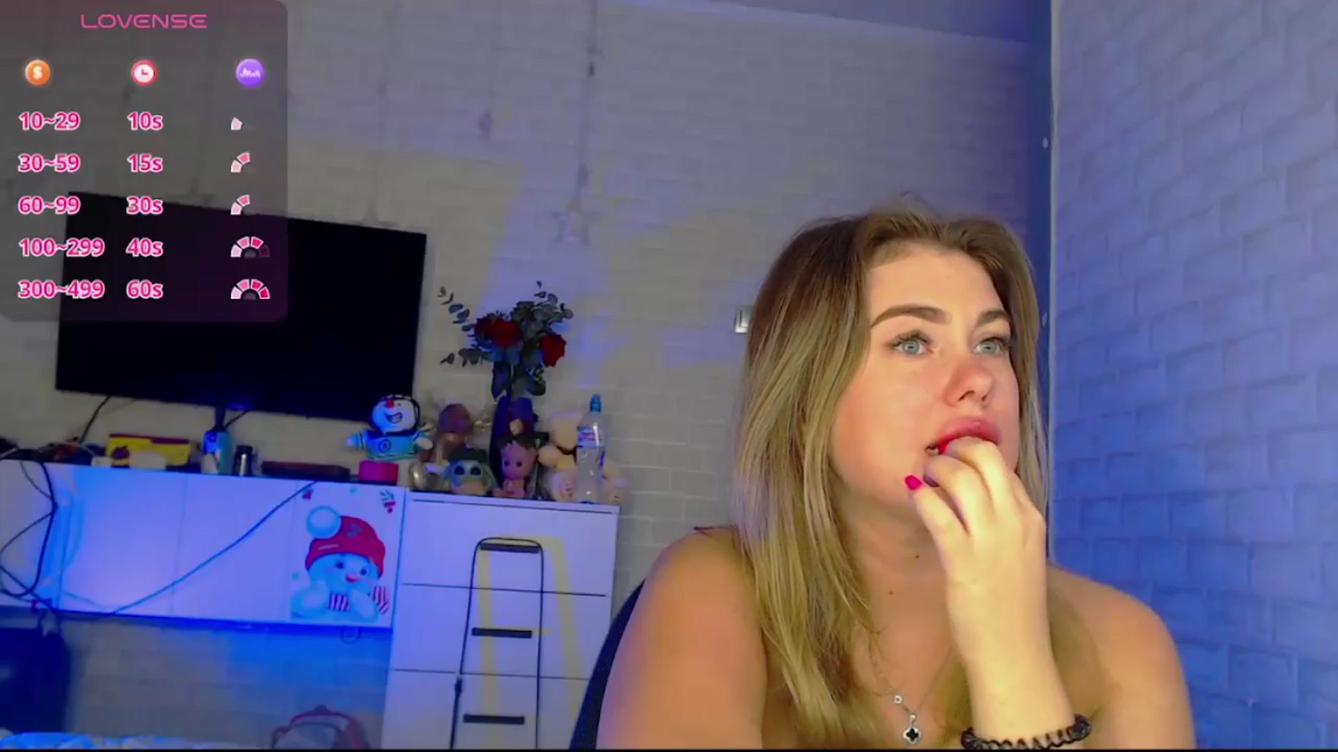 Gallery image thumbnail from SuchCute_'s myfreecams stream on, 03/12/2025, 16:04 image 12 of 20