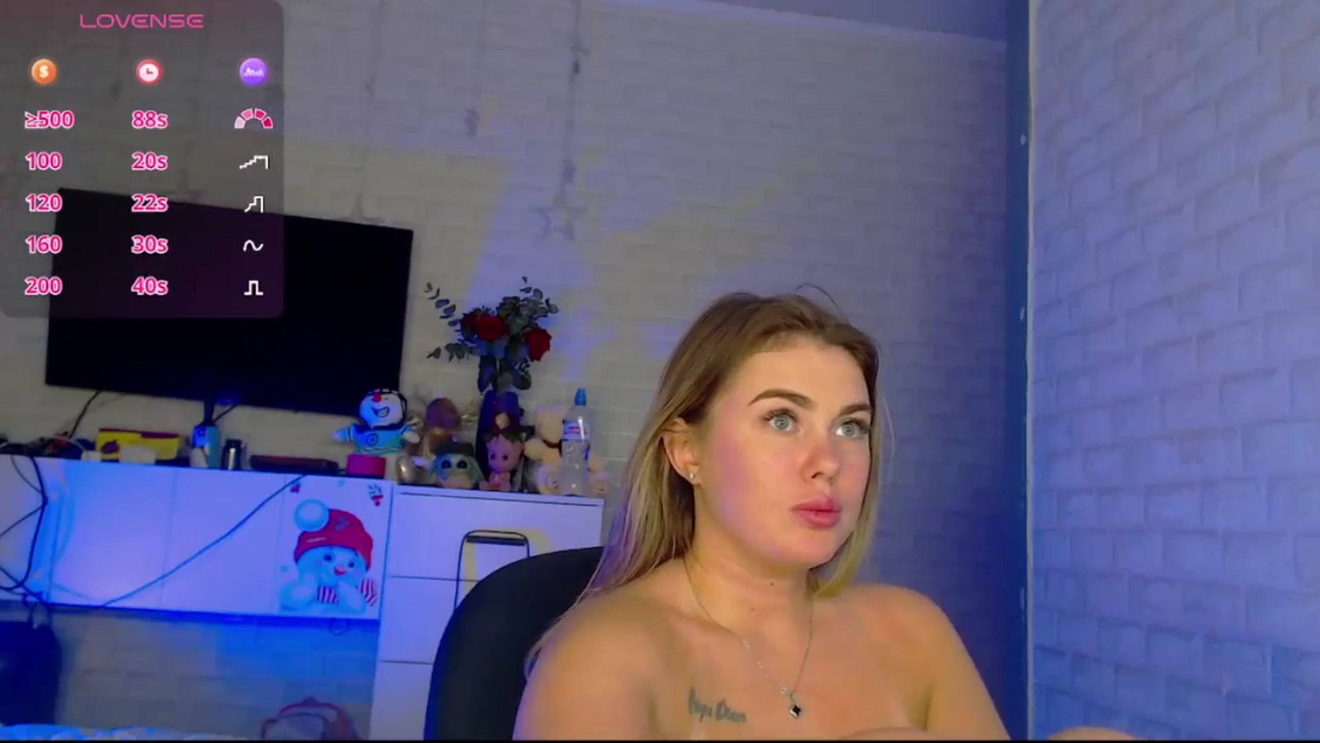 Gallery image thumbnail from SuchCute_'s myfreecams stream on, 03/12/2025, 16:04 image 11 of 20
