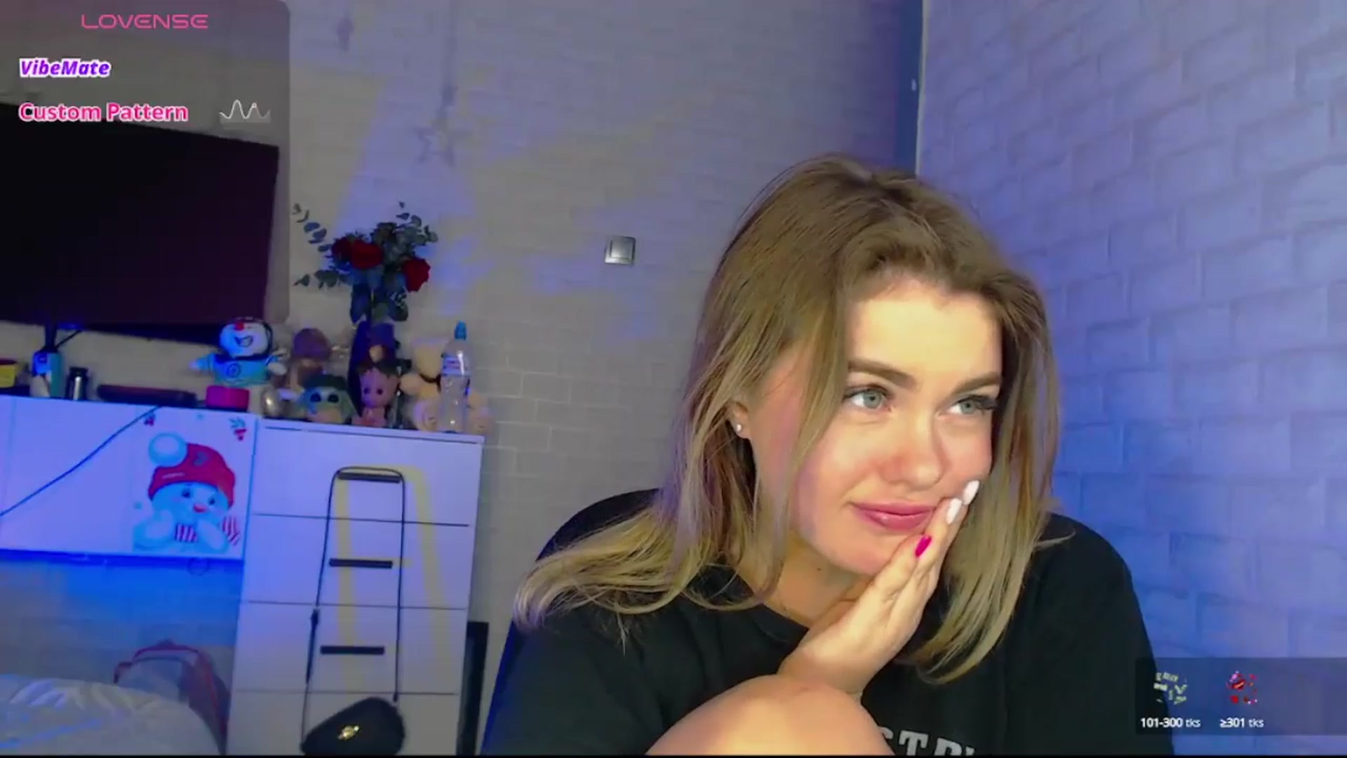 Gallery image thumbnail from SuchCute_'s myfreecams stream on, 03/12/2025, 16:04 image 15 of 20