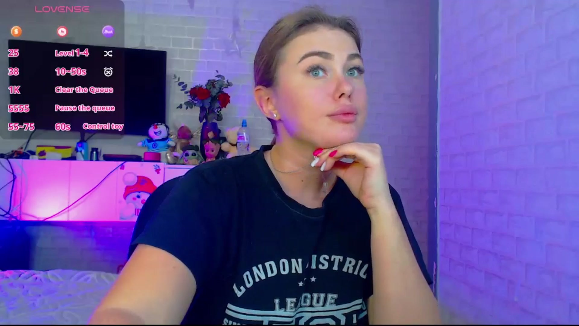 Gallery image thumbnail from SuchCute_'s myfreecams stream on, 03/12/2025, 16:04 image 2 of 20