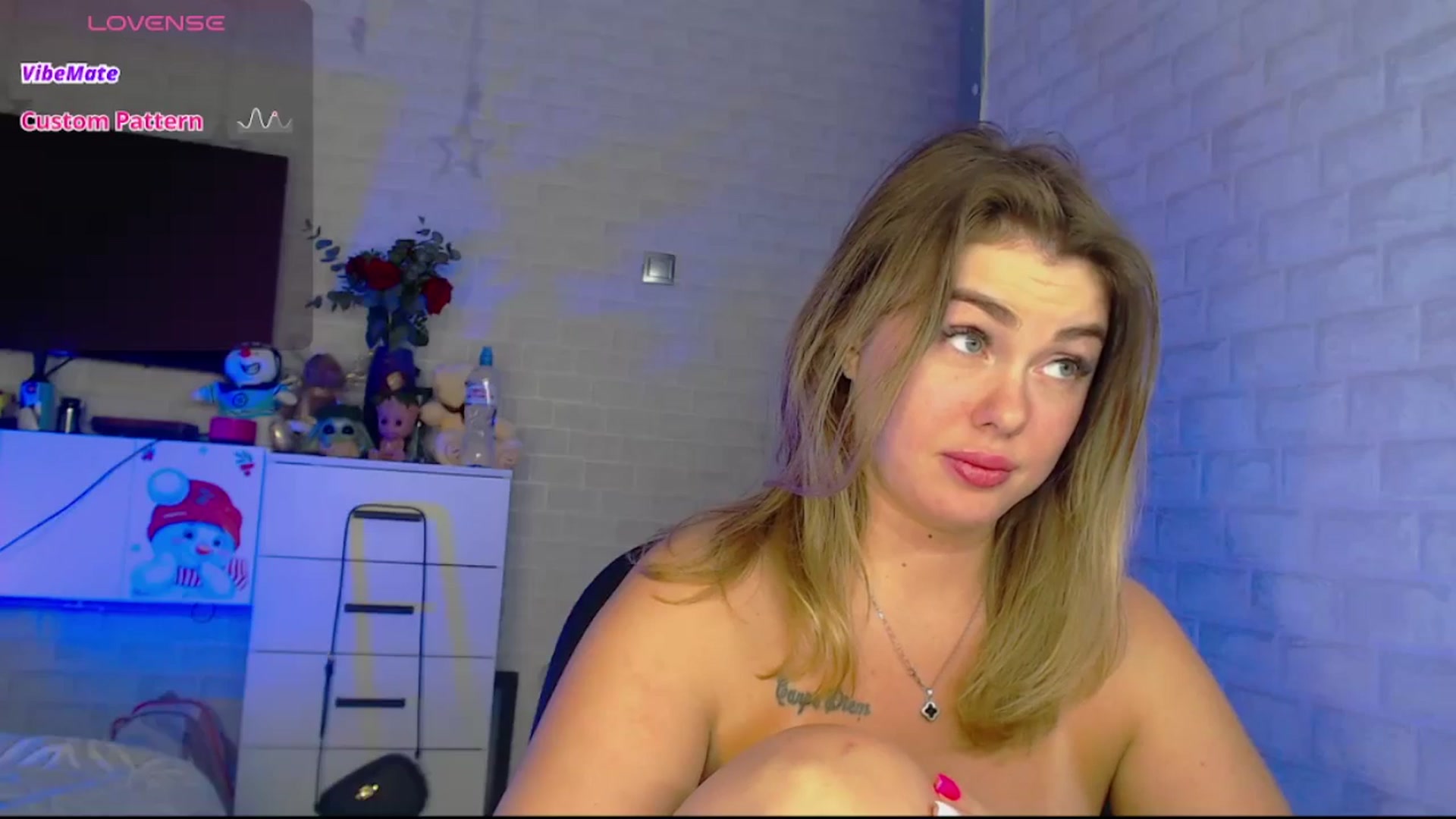 Gallery image thumbnail from SuchCute_'s myfreecams stream on, 03/12/2025, 16:04 image 14 of 20