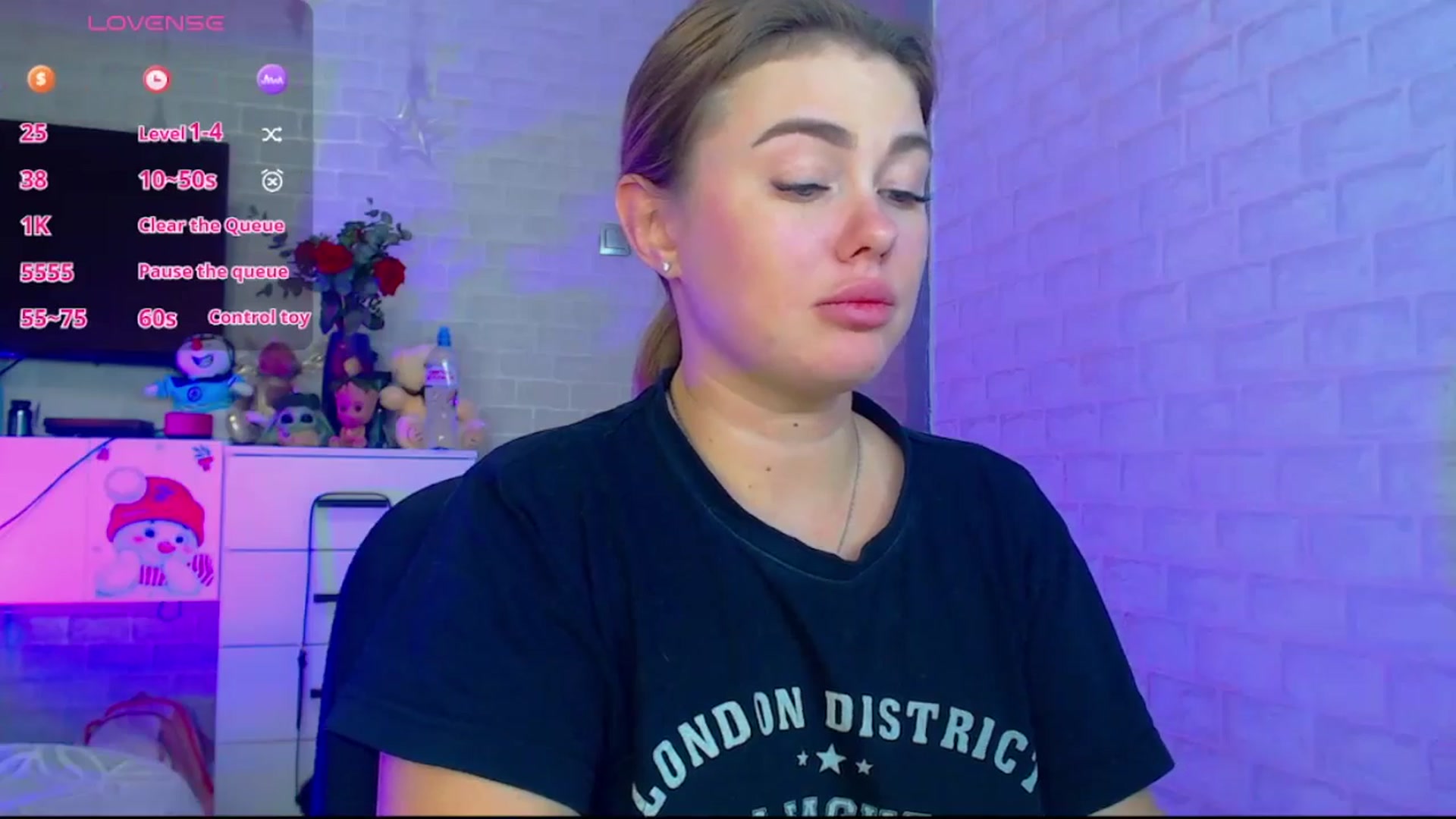 Gallery image thumbnail from SuchCute_'s myfreecams stream on, 03/12/2025, 16:04 image 3 of 20