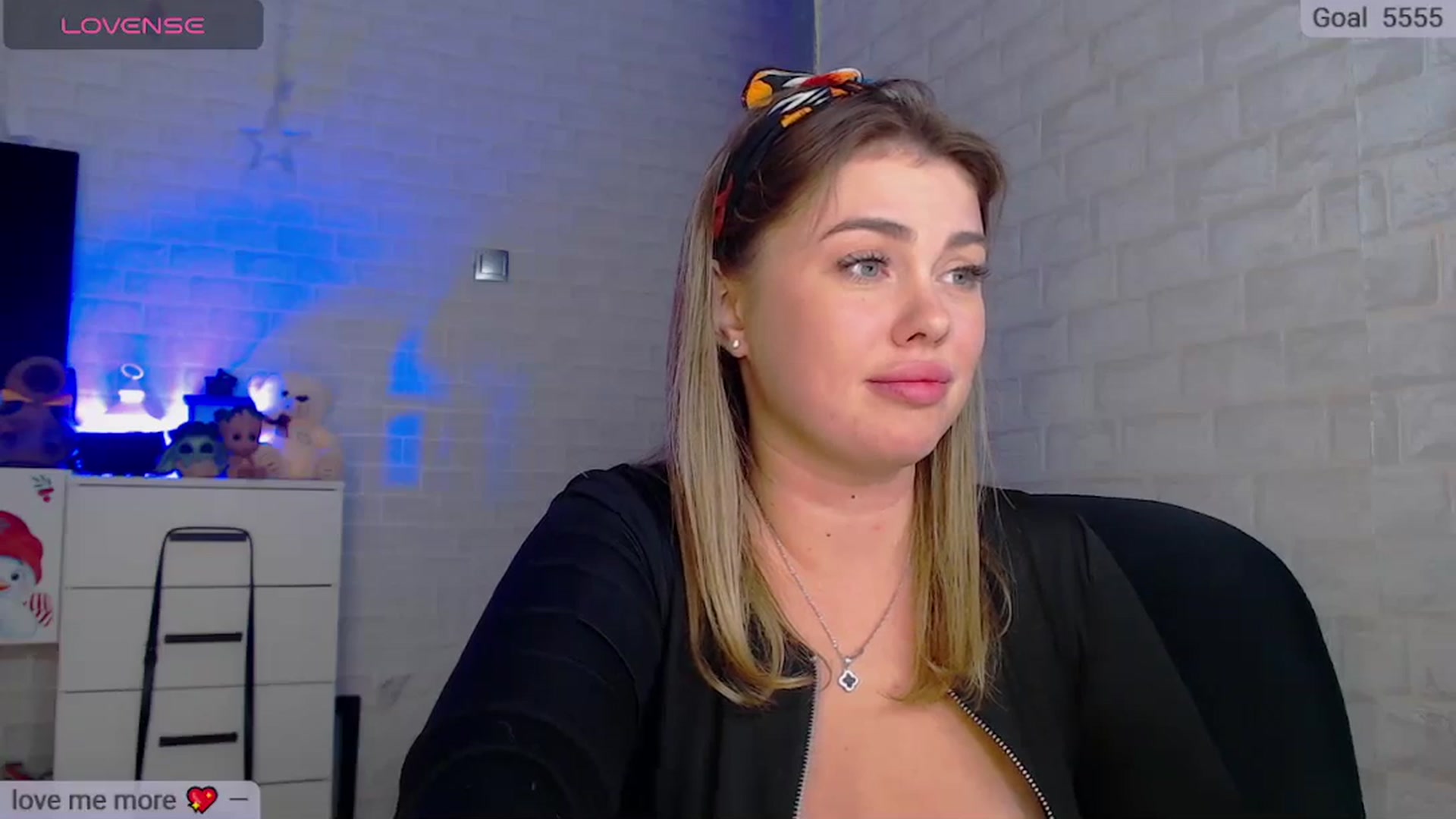 Gallery image thumbnail from SuchCute_'s myfreecams stream on, 03/22/2025, 14:34 image 7 of 20