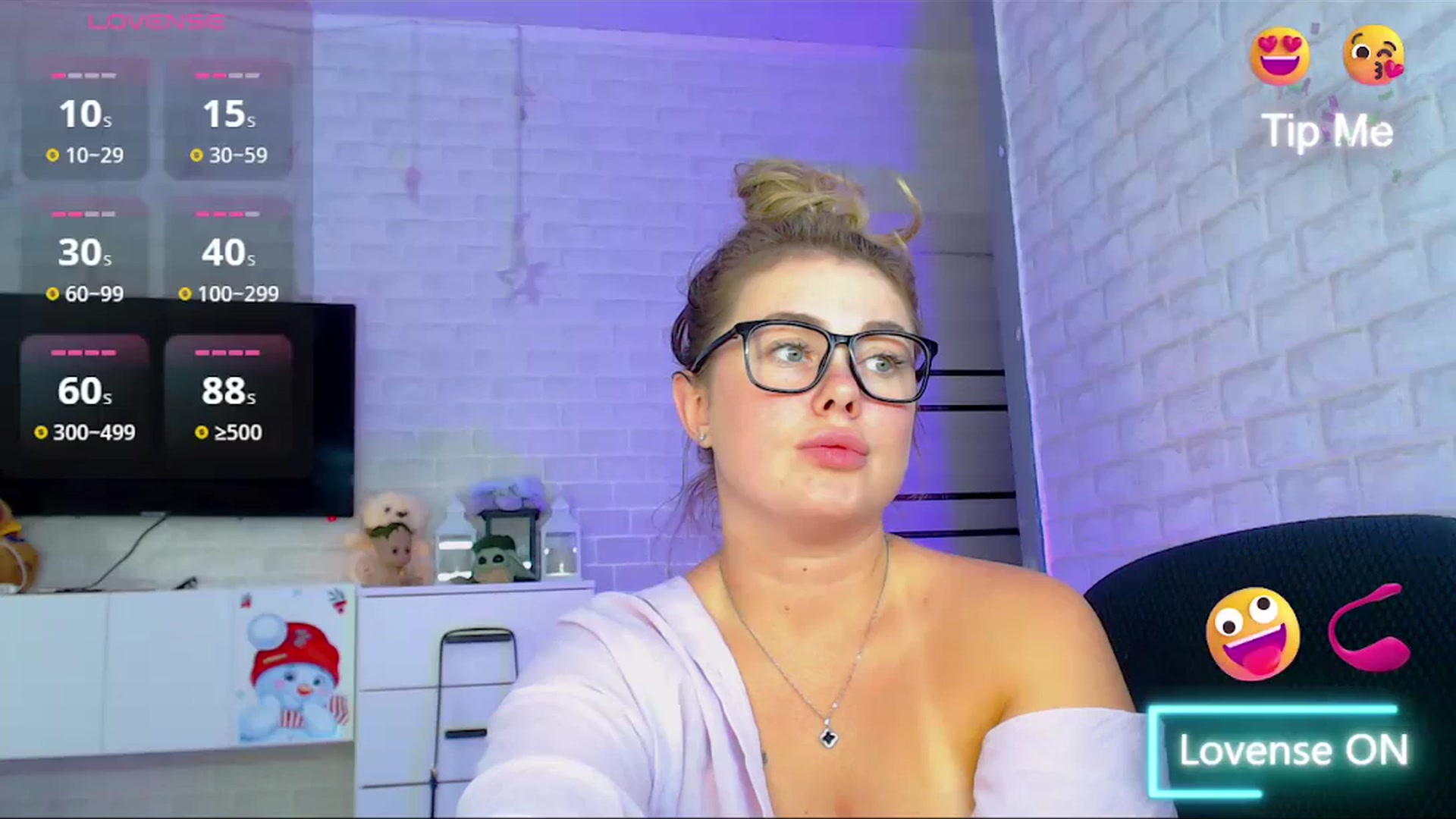 Gallery image thumbnail from SuchCute_'s myfreecams stream on, 06/08/2025, 14:41 image 19 of 20