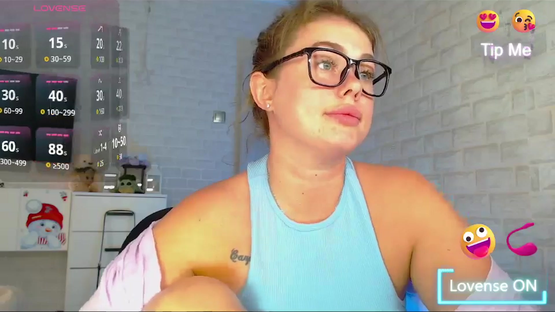 Gallery image thumbnail from SuchCute_'s myfreecams stream on, 06/08/2025, 14:41 image 7 of 20