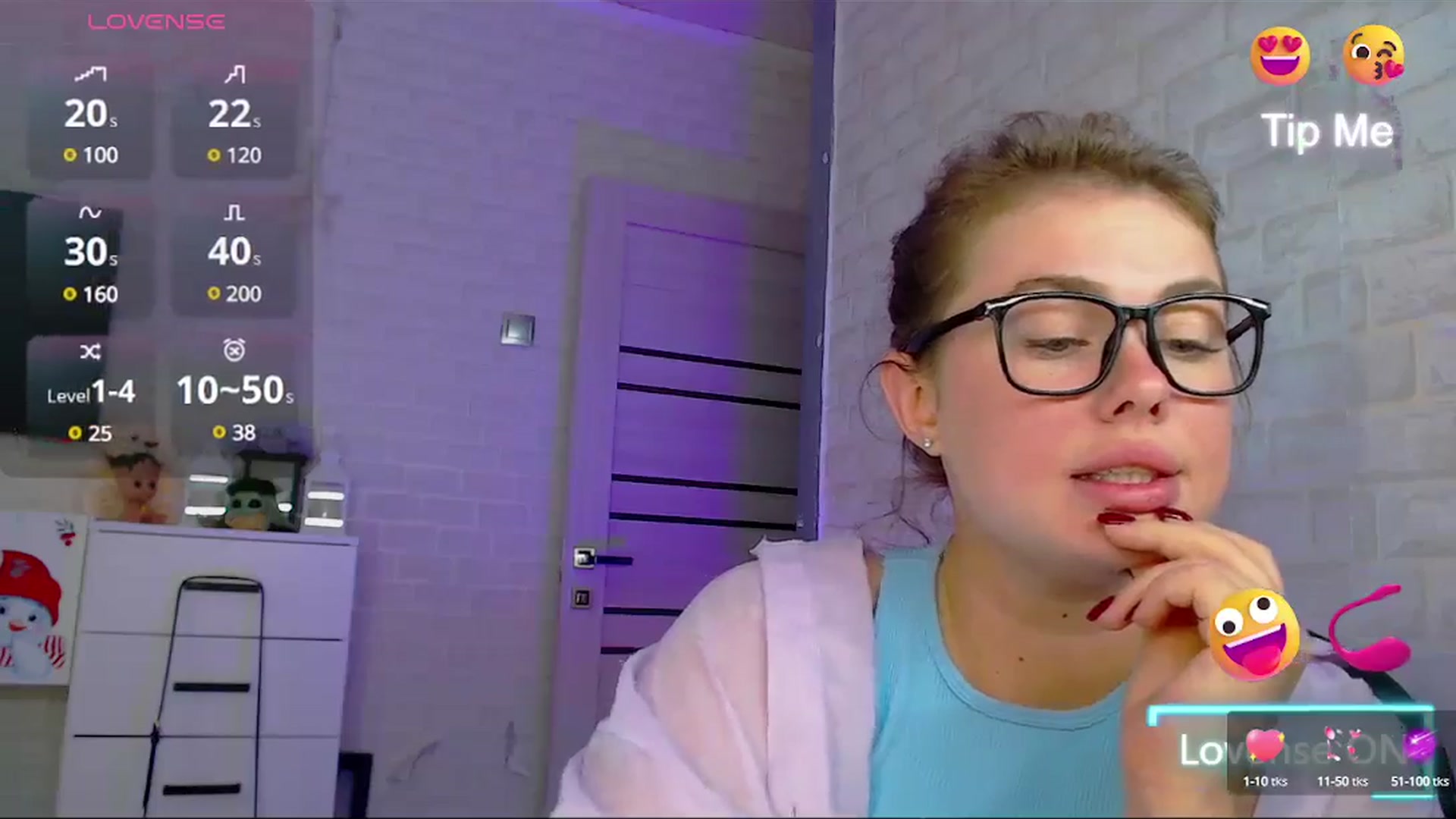 Gallery image thumbnail from SuchCute_'s myfreecams stream on, 06/08/2025, 14:41 image 12 of 20