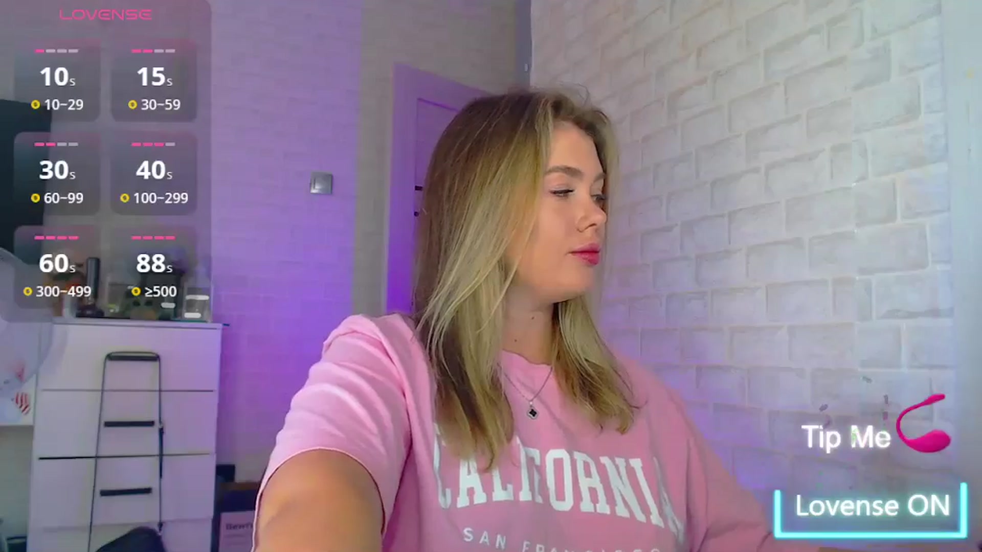 Gallery image thumbnail from SuchCute_'s myfreecams stream on, 06/23/2025, 02:23 image 7 of 20