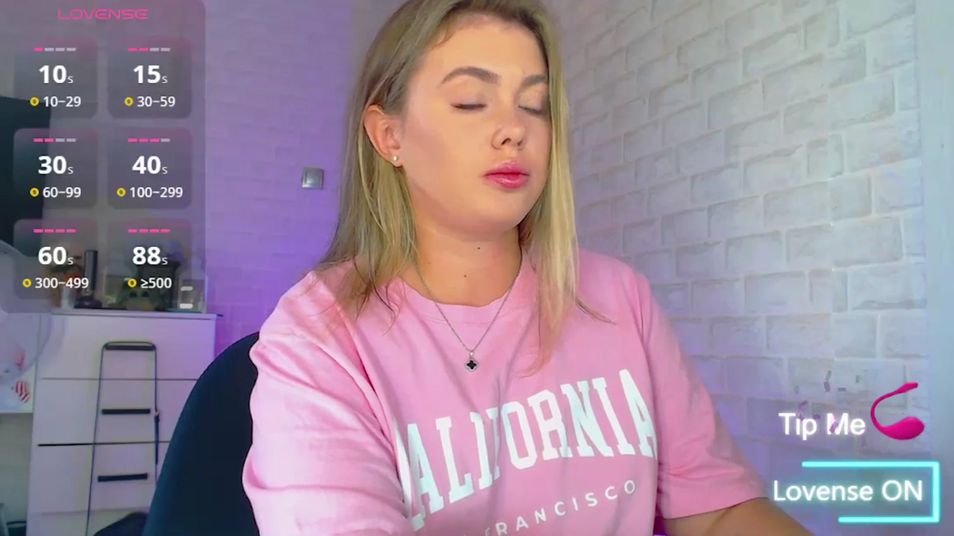 Gallery image thumbnail from SuchCute_'s myfreecams stream on, 06/23/2025, 02:23 image 11 of 20