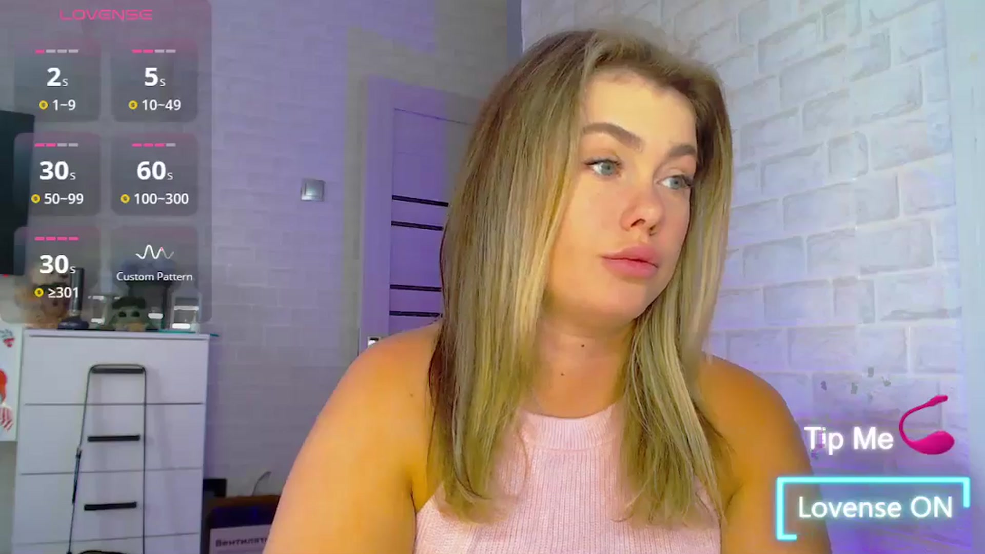 Gallery image thumbnail from SuchCute_'s myfreecams stream on, 06/24/2025, 05:10 image 13 of 20
