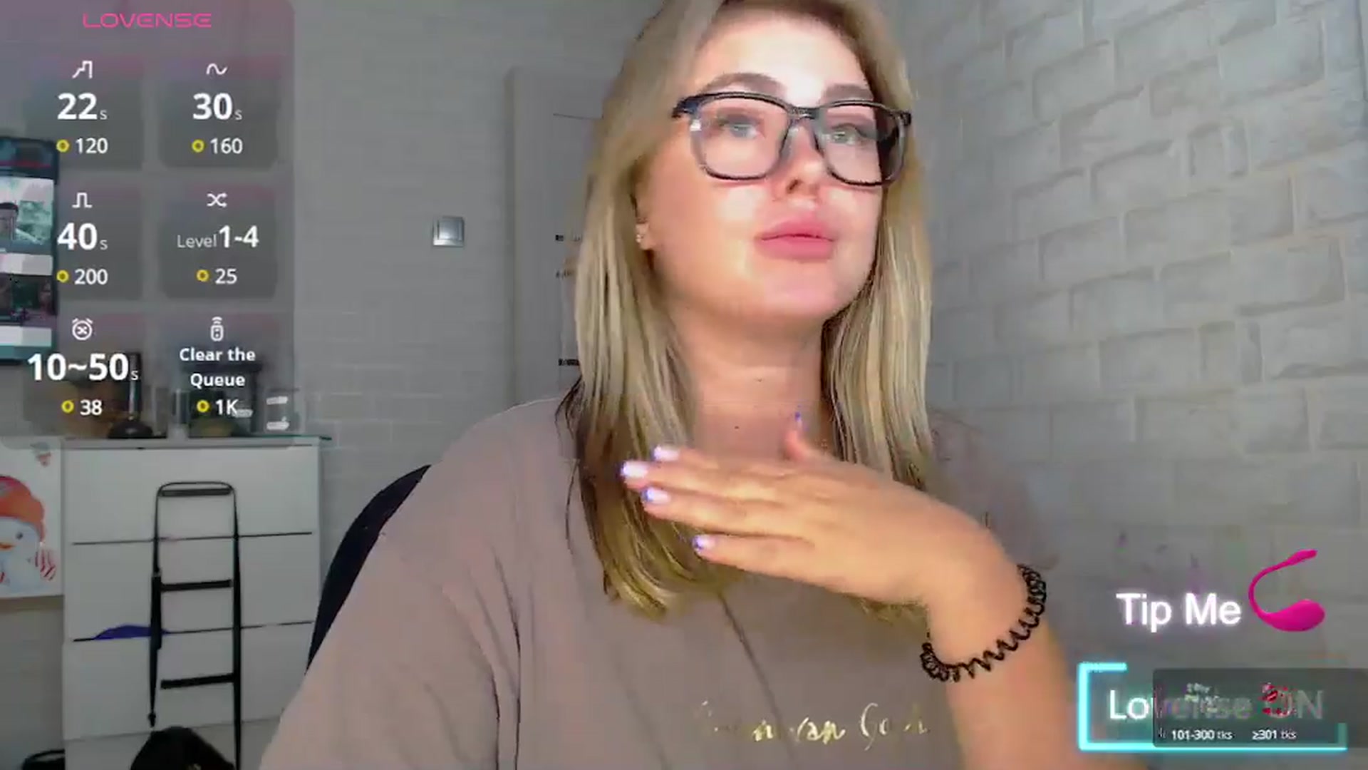 Gallery image thumbnail from SuchCute_'s myfreecams stream on, 06/25/2025, 14:19 image 10 of 20