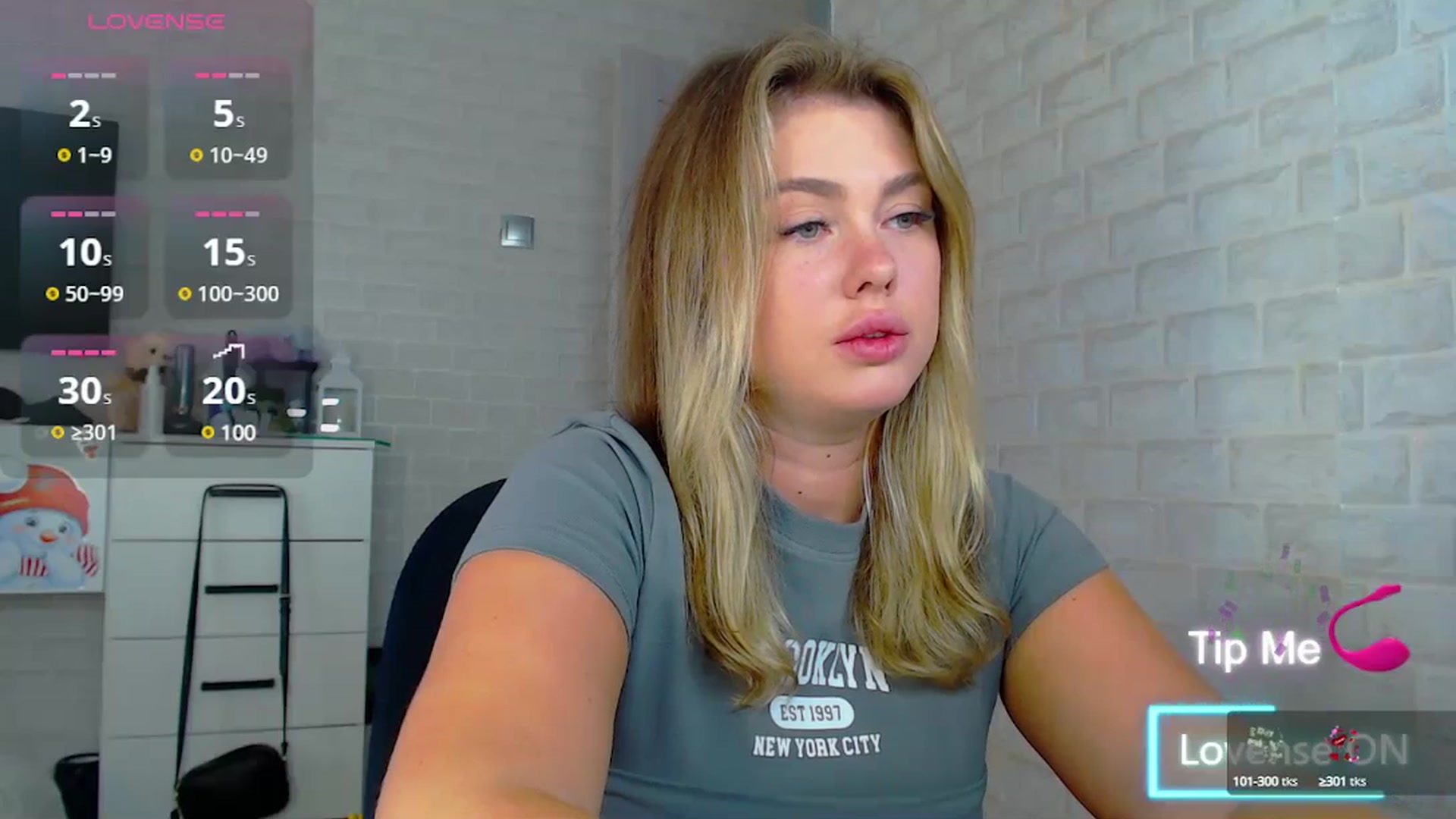 Gallery image thumbnail from SuchCute_'s myfreecams stream on, 07/08/2025, 02:56 image 4 of 20
