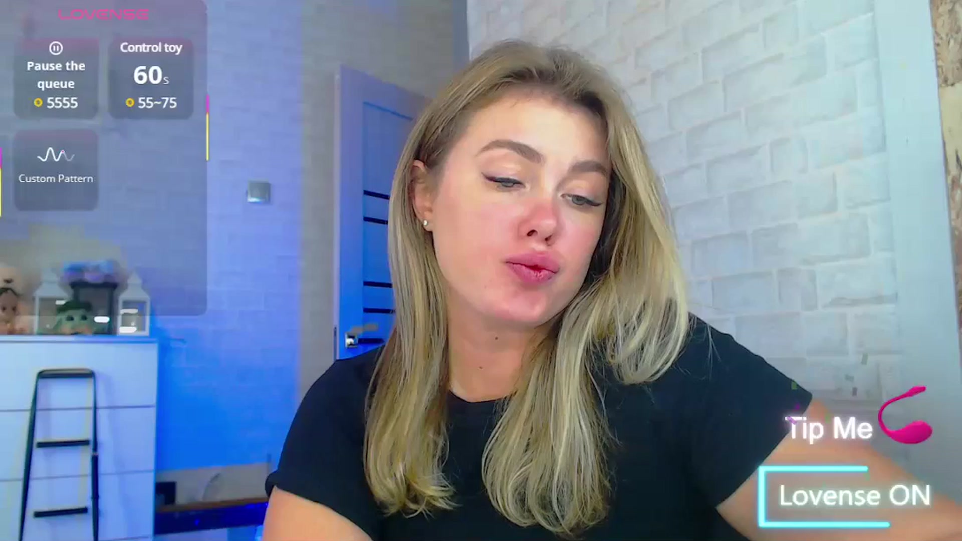Gallery image thumbnail from SuchCute_'s myfreecams stream on, 07/12/2025, 08:49 image 19 of 20