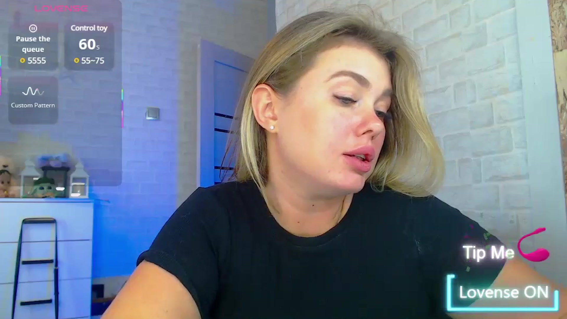 Gallery image thumbnail from SuchCute_'s myfreecams stream on, 07/12/2025, 08:49 image 14 of 20