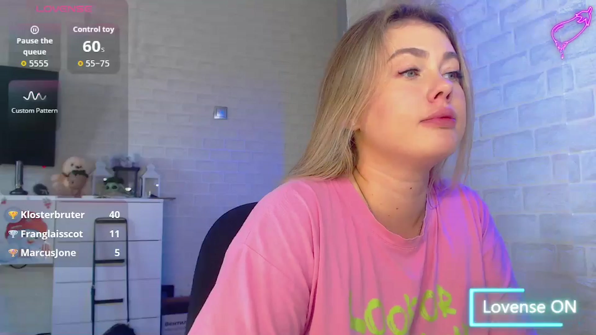 Gallery image thumbnail from SuchCute_'s myfreecams stream on, 08/12/2025, 04:45 image 8 of 20