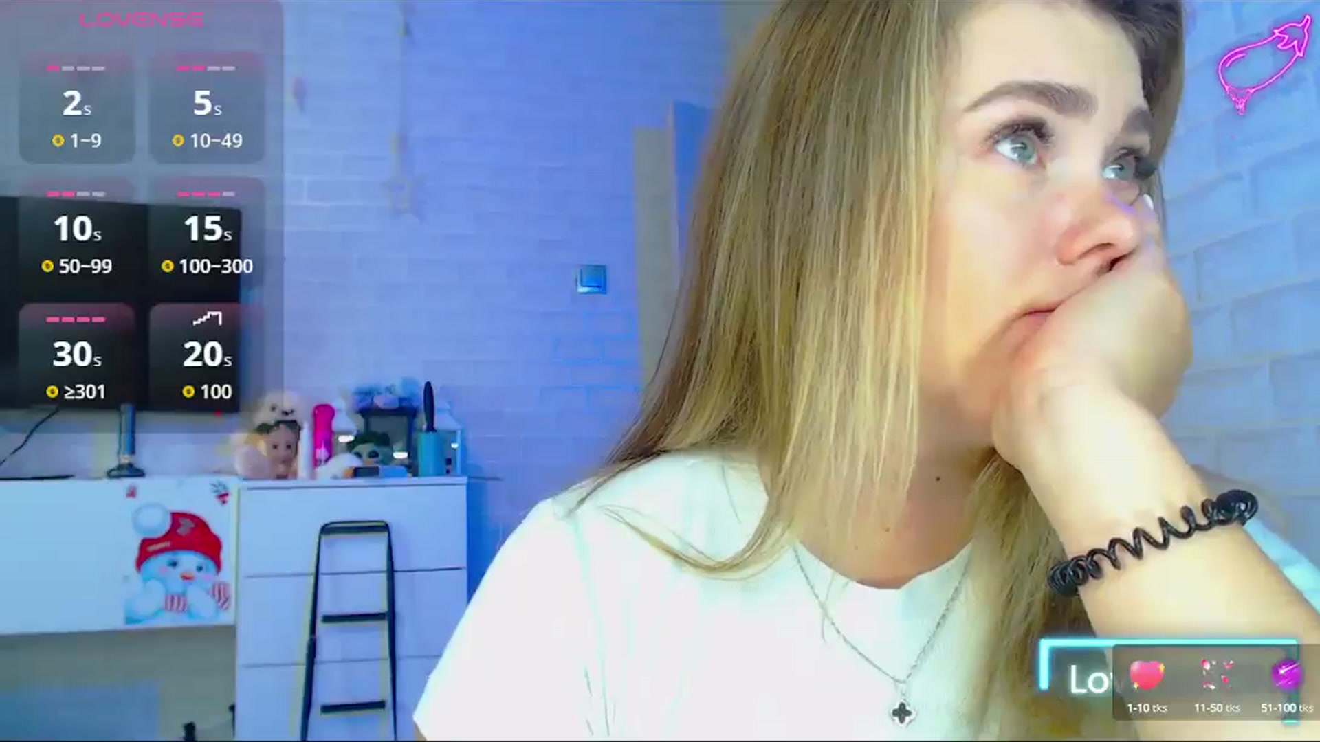 Gallery image thumbnail from SuchCute_'s myfreecams stream on, 08/25/2025, 04:50 image 6 of 20