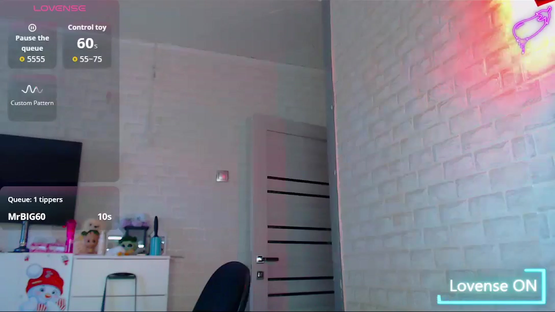 Gallery image thumbnail from SuchCute_'s myfreecams stream on, 08/27/2025, 02:43 image 10 of 20