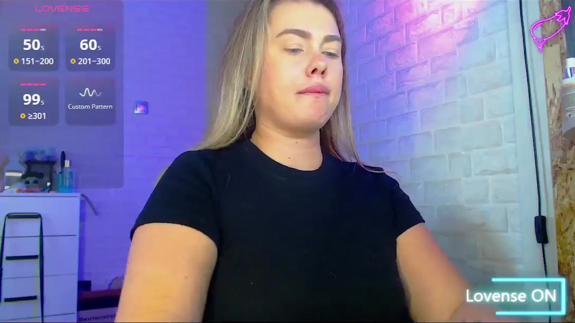 Gallery image thumbnail from SuchCute_'s myfreecams stream on, 09/08/2025, 04:07 image 13 of 20