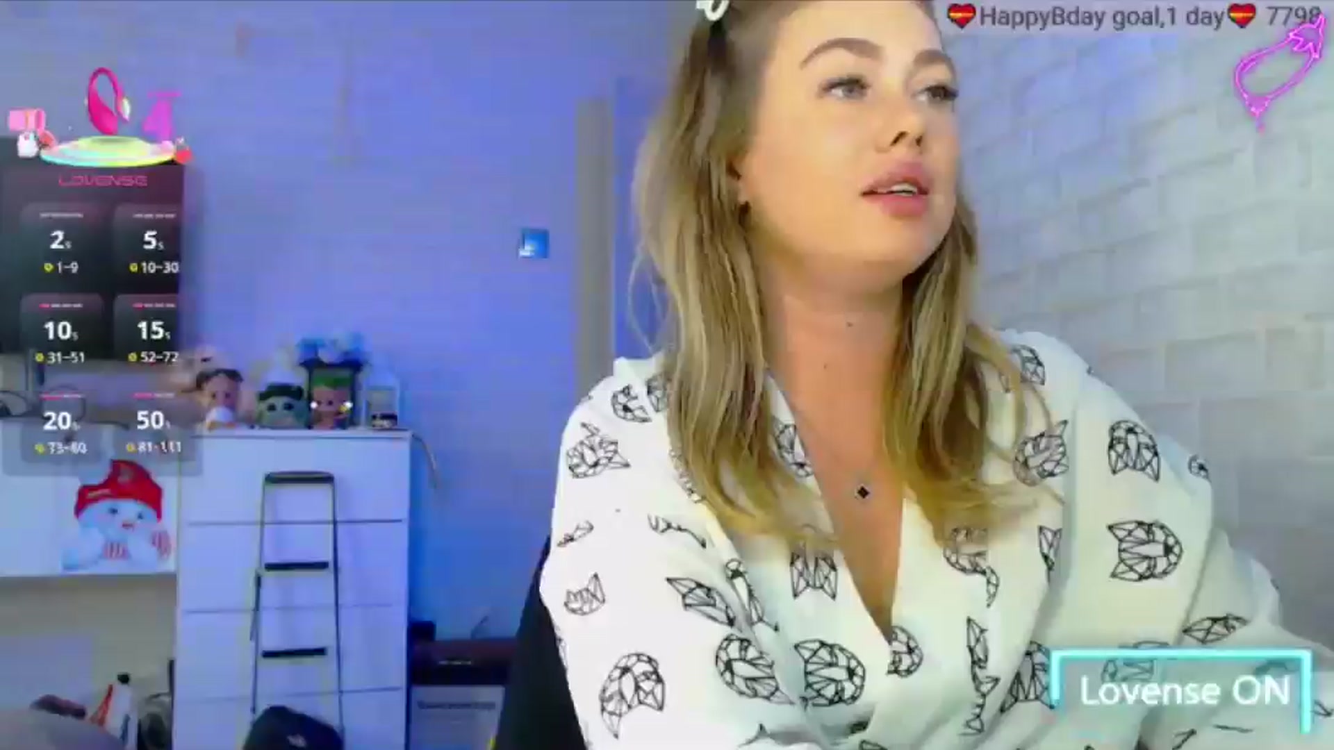 Gallery image thumbnail from SuchCute_'s myfreecams stream on, 09/14/2025, 03:22 image 18 of 20