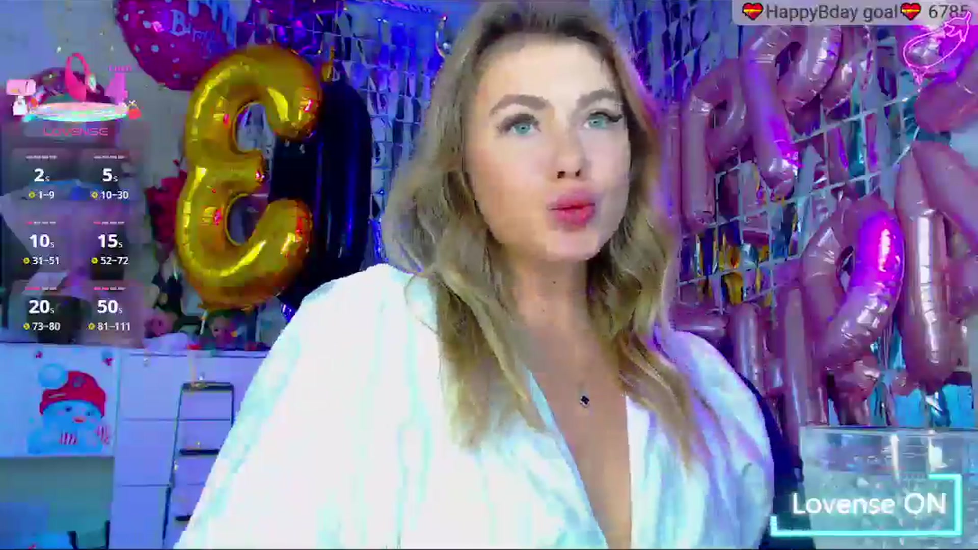 Gallery image thumbnail from SuchCute_'s myfreecams stream on, 09/15/2025, 03:26 image 10 of 20