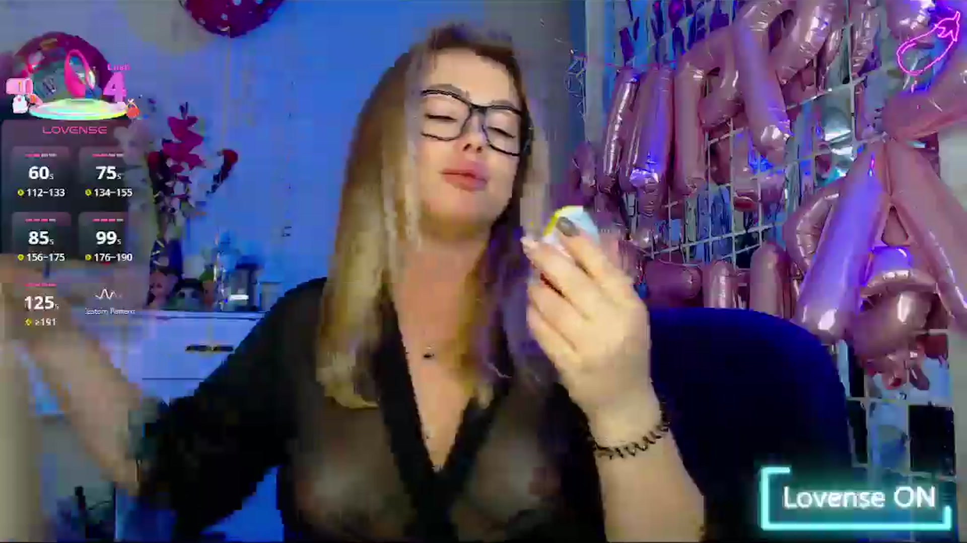 Gallery image thumbnail from SuchCute_'s myfreecams stream on, 09/17/2025, 03:03 image 6 of 20