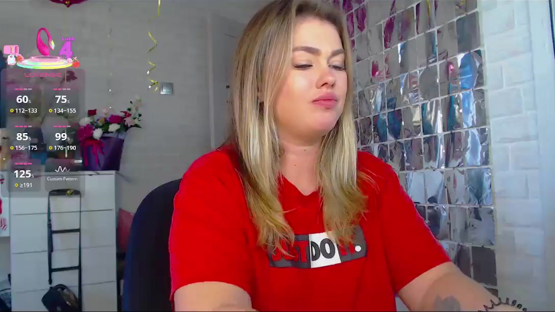 Gallery image thumbnail from SuchCute_'s myfreecams stream on, 09/19/2025, 04:39 image 16 of 20